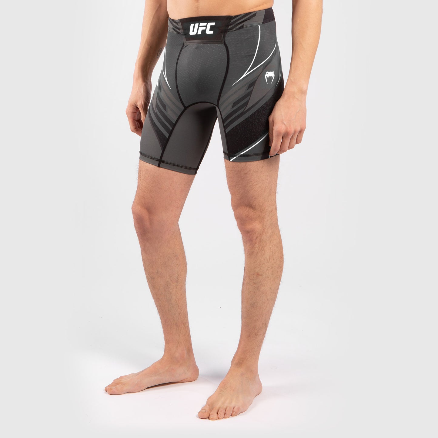 Short de Compression Homme Venum UFC Authentic Fight Night – Noir