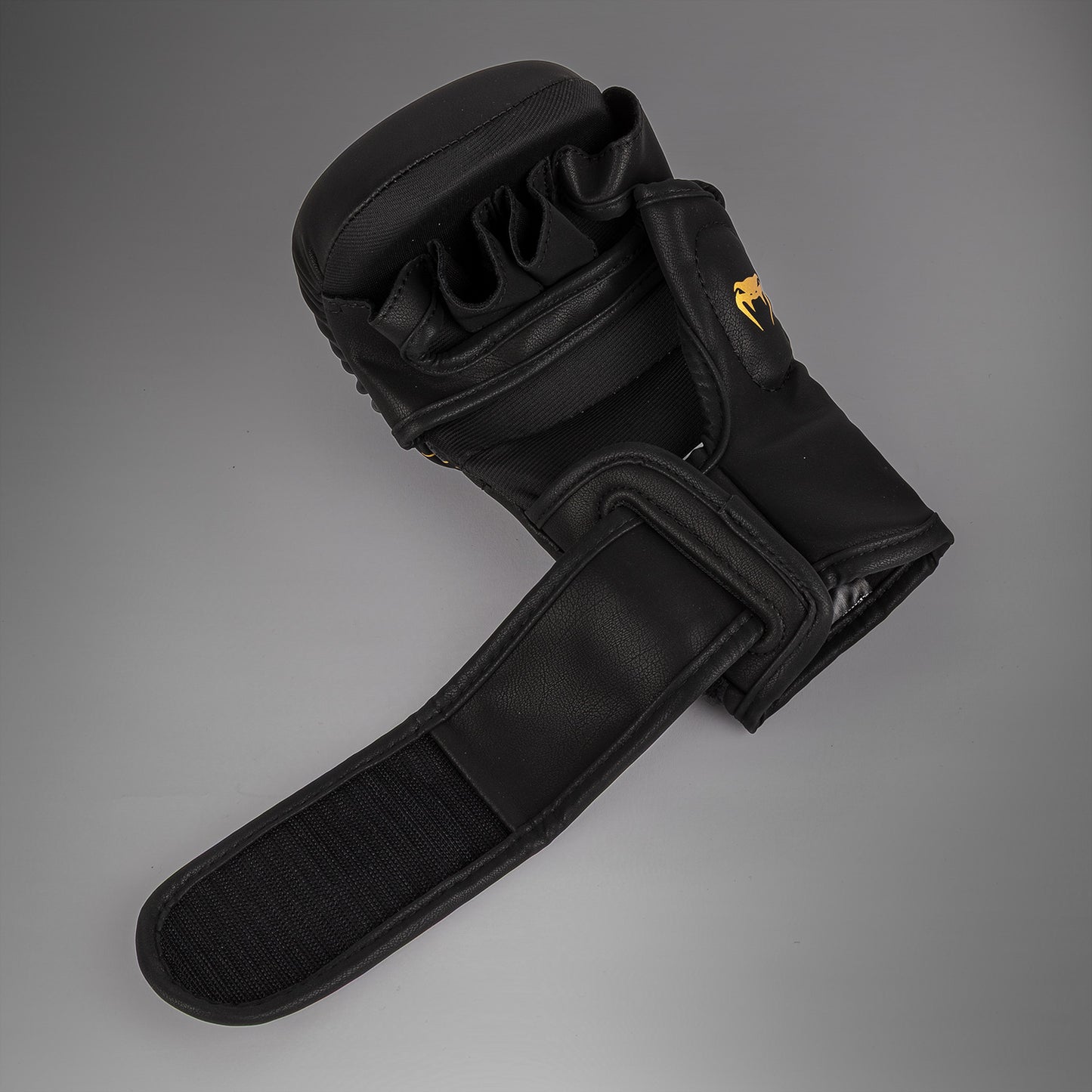 Gants de Sparring Venum Serpenti – Noir/Argent/Or - product-type_Gants de MMA