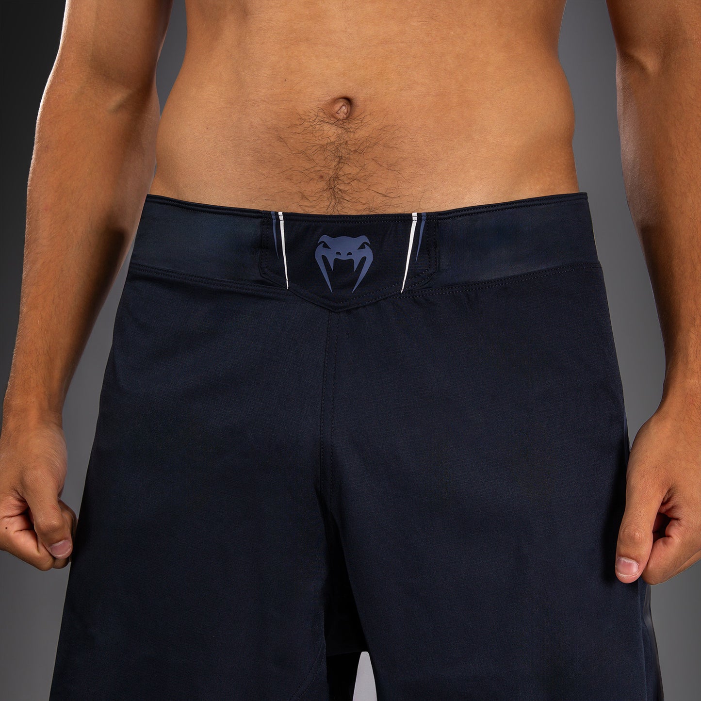 Short de Combat Venum G-Core - Bleu Marine/Blanc