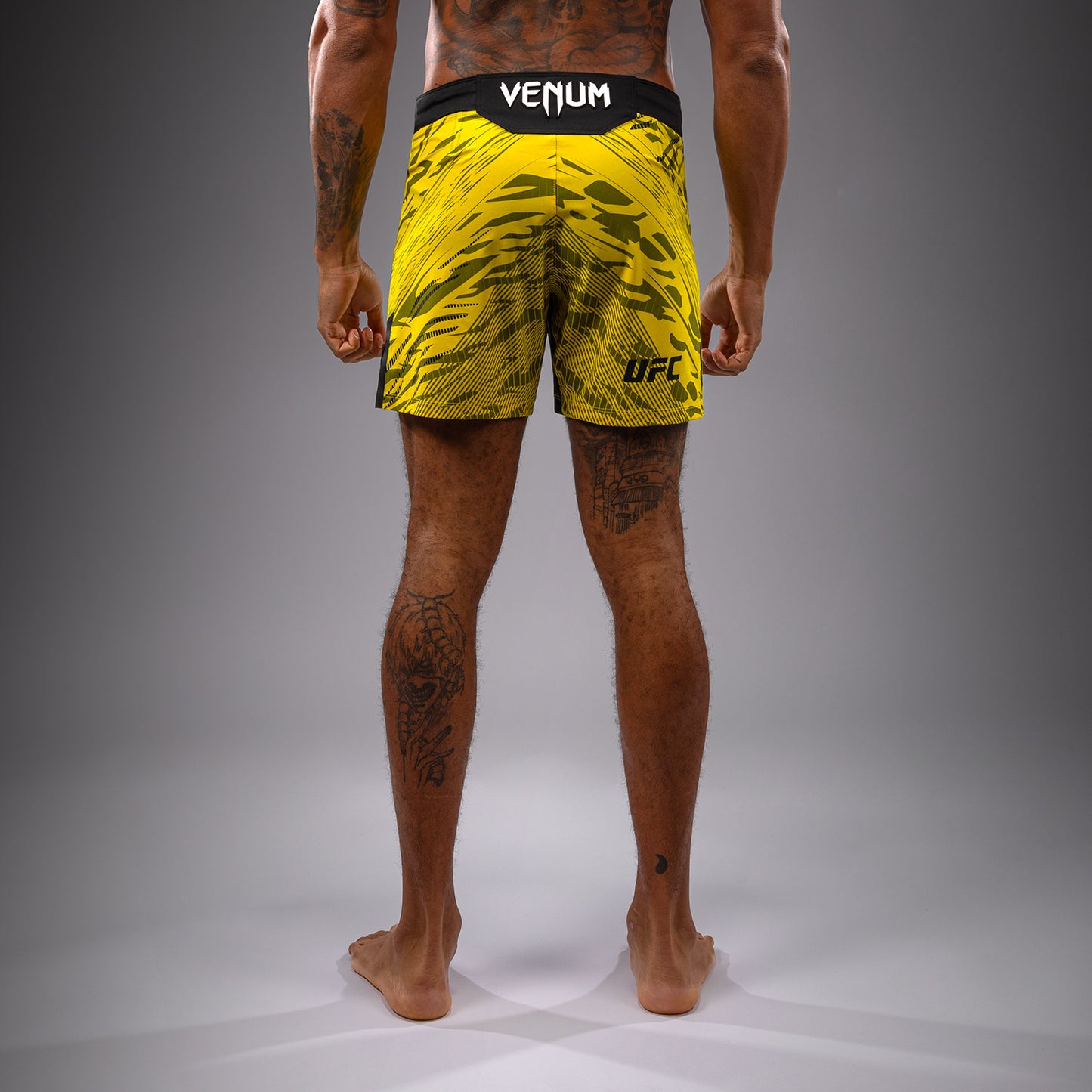 Shorts de Combat pour Hommes UFC Fusion by Venum Authentic Fight Night - Coupe Courte - Jaune - product-type_Shorts de MMA