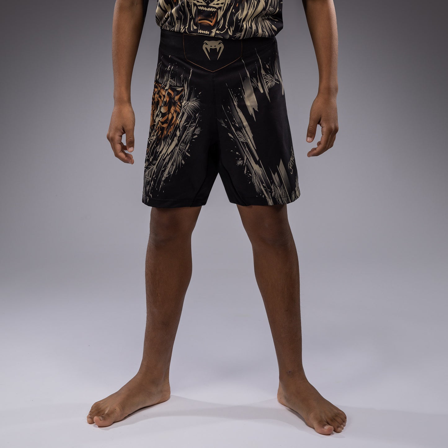 Short de Combat Venum Tiger pour Enfants - Noir/Orange Néon - product-type_Shorts de MMA