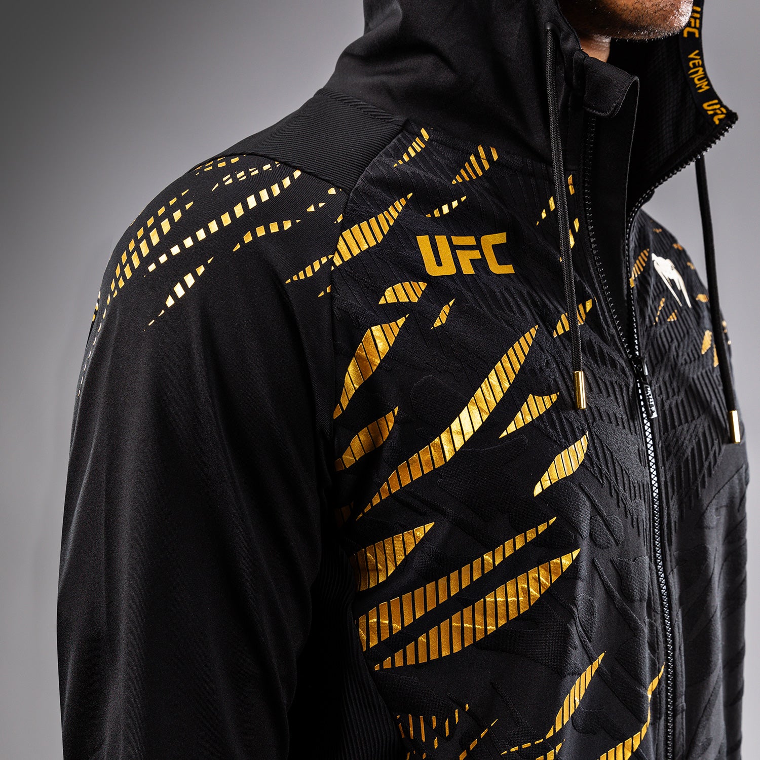 Veste à Capuche pour Hommes UFC Fusion by Venum Authentic Fight Night - Champion - product-type_Vestes