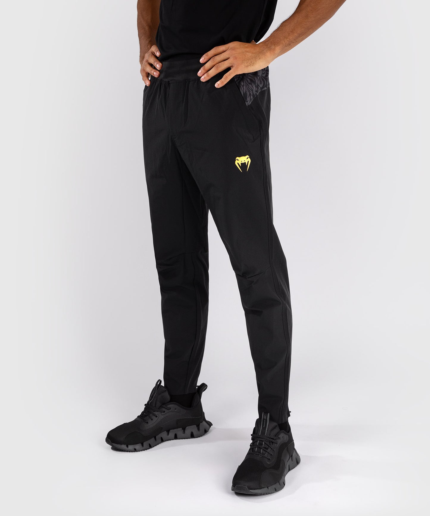 Jogging Venum x Topuria Unmatched Edition - Noir/Doré - product-type_Pantalons de jogging