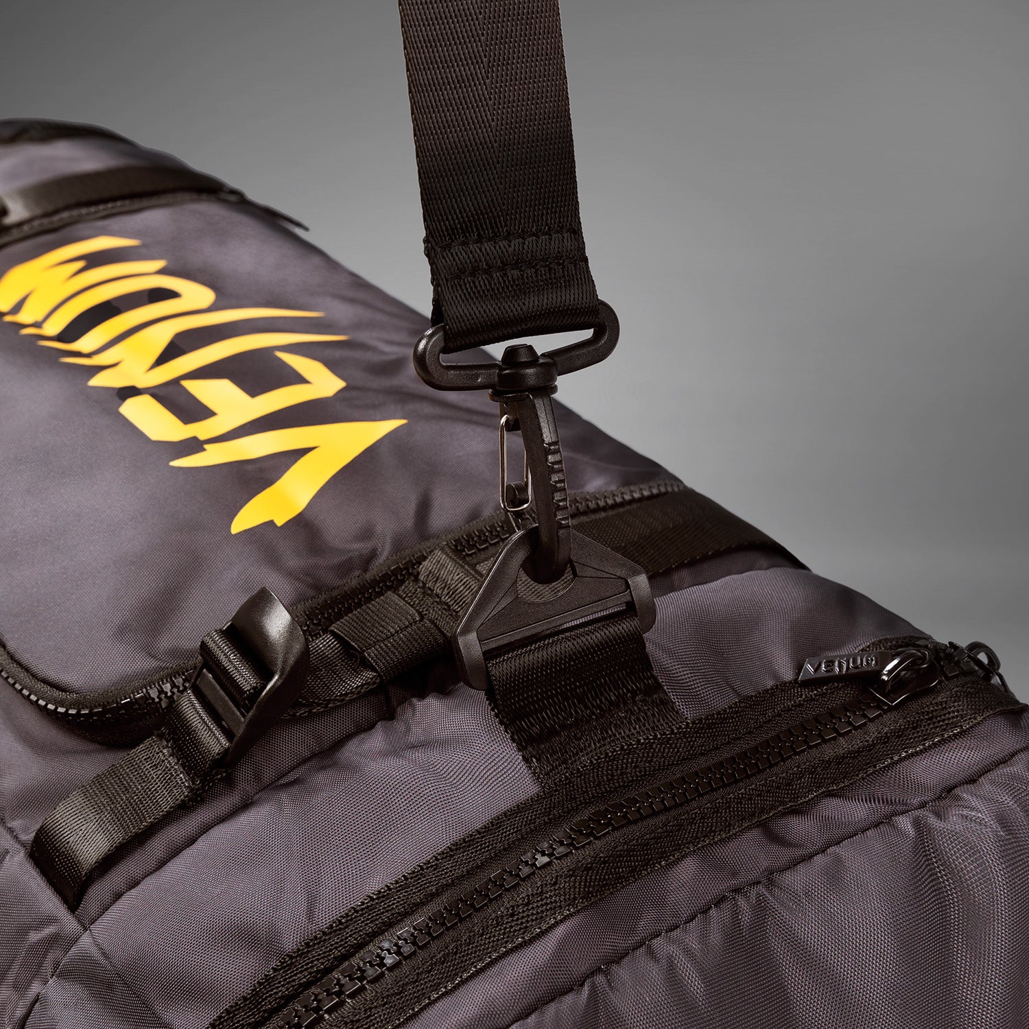 Sac de Sport UFC Fusion by Venum Fight Week - Marron Terrestre - product-type_Sacs de sport