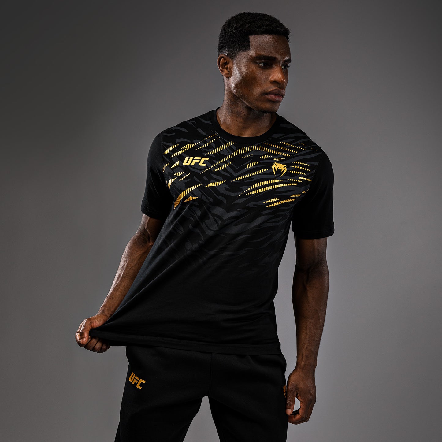 T-shirt à Manches Courtes pour Hommes UFC Fusion by Venum Replica - Champion - product-type_T-Shirts