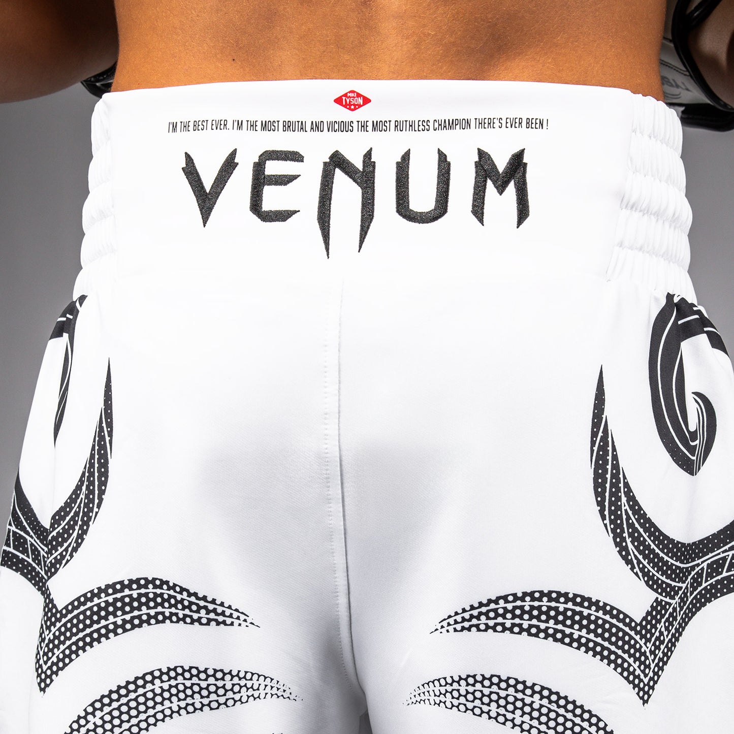 Short de Boxe Venum x Mike Tyson Tiger - Blanc Optique/Noir Profond