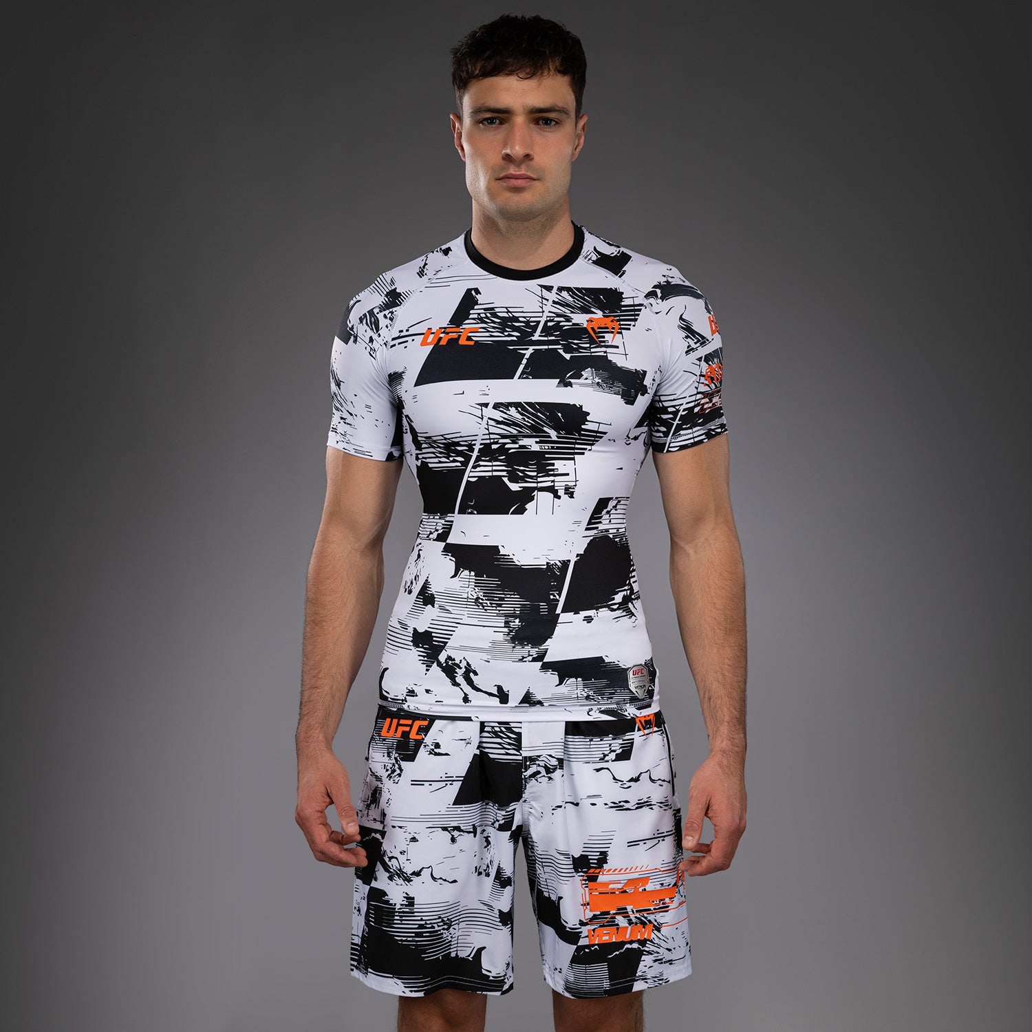 Rashguard manches courtes Performance Homme UFC Zenith by Venum Authentic Fight Week - Blanc - product-type_T-Shirts de Compression