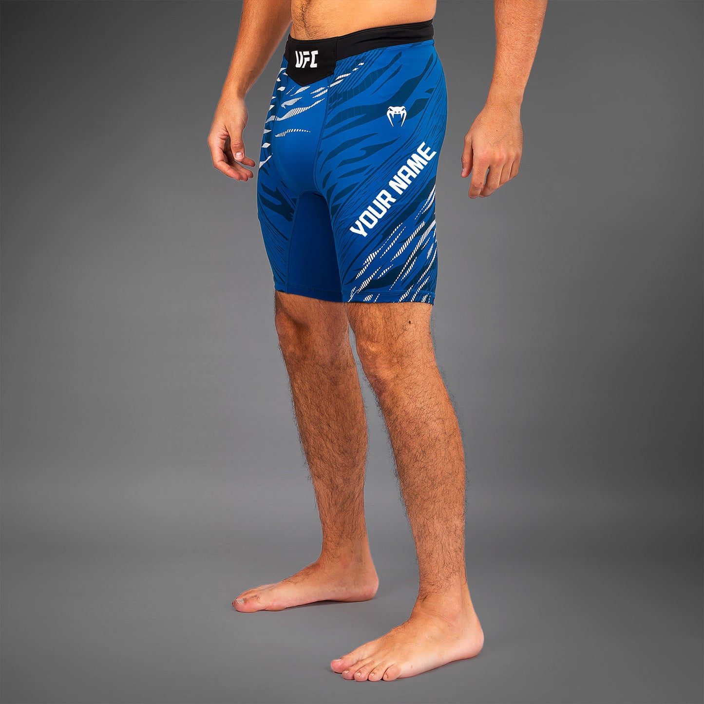 Shorts Vale Tudo pour Hommes UFC Fusion by Venum Personnalisé Authentic Fight Night - Bleu - product-type_Shorts de MMA