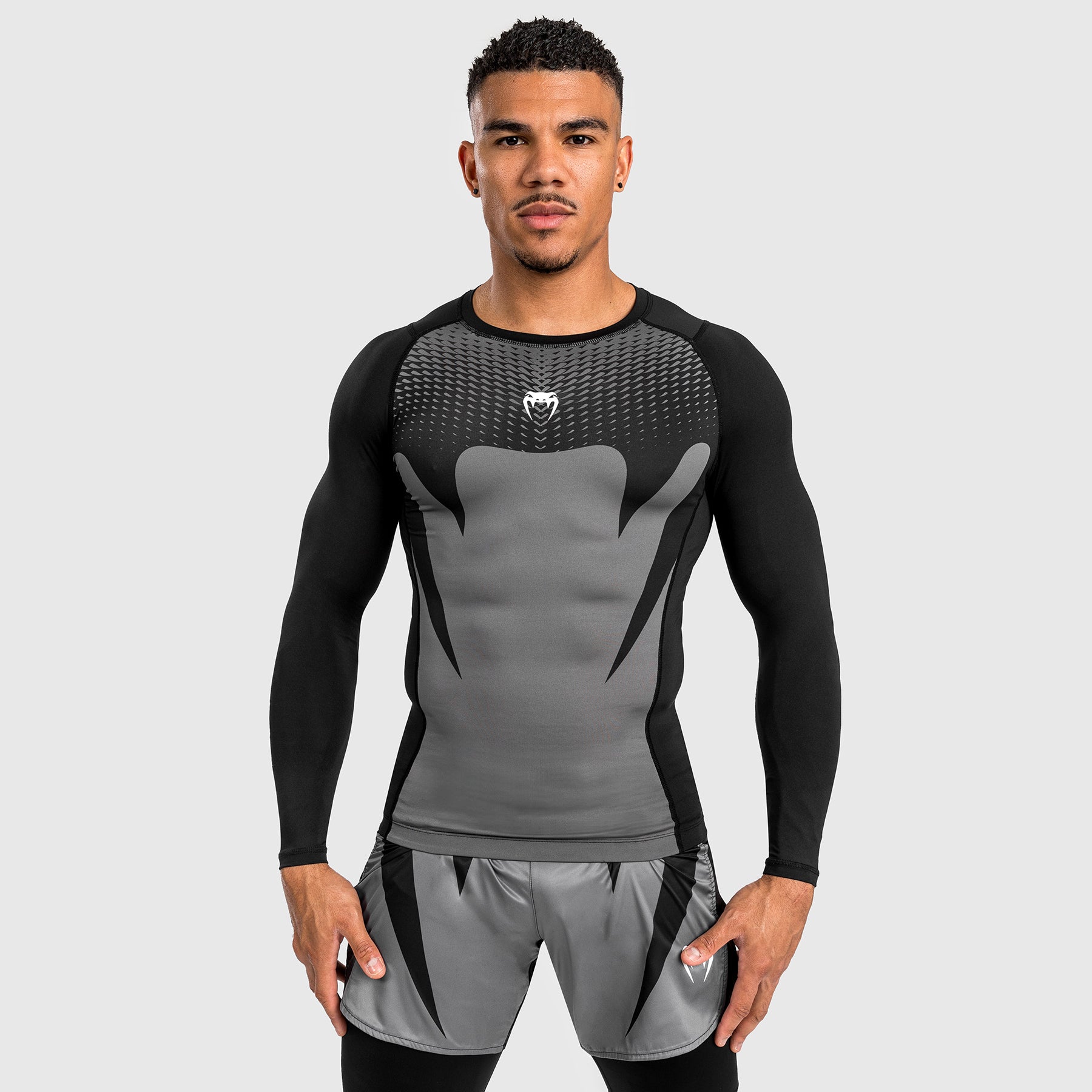 Rashguard à Manches Longues pour Hommes Venum Attack - Noir/Gris - product-type_T-Shirts de Compression