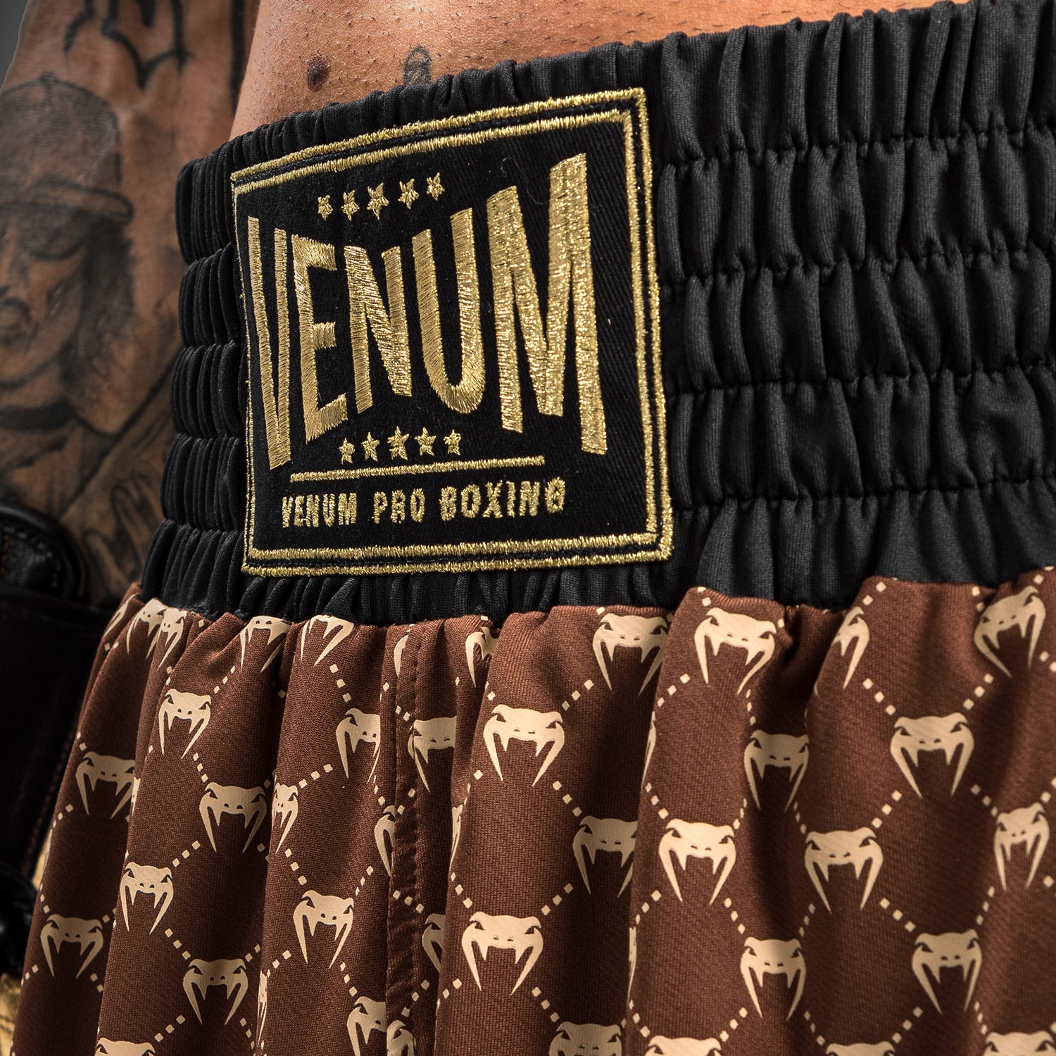 Short de Boxe Venum Monogram - Noir/Marron - product-type_Shorts de boxe