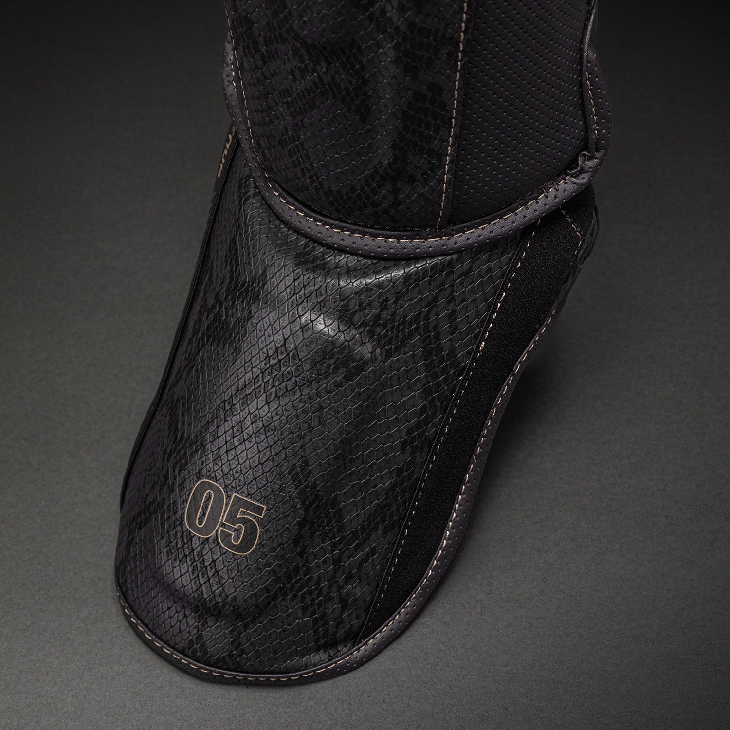 Protège-tibias Venum Impact Evo Scales – Gris Foncé - product-type_Protège-tibias