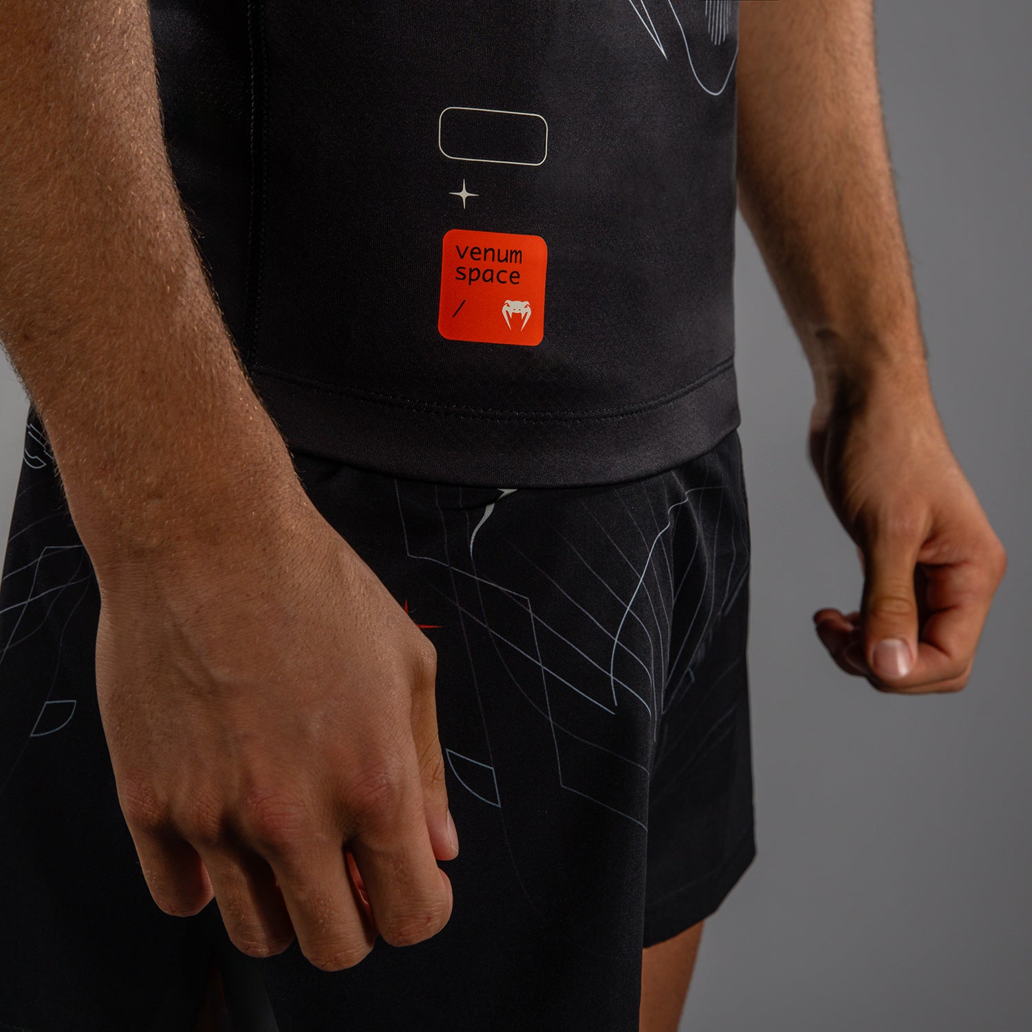 Rashguard Manches Courtes Venum Eclipse – Noir/Ivoire - product-type_T-Shirts de Compression