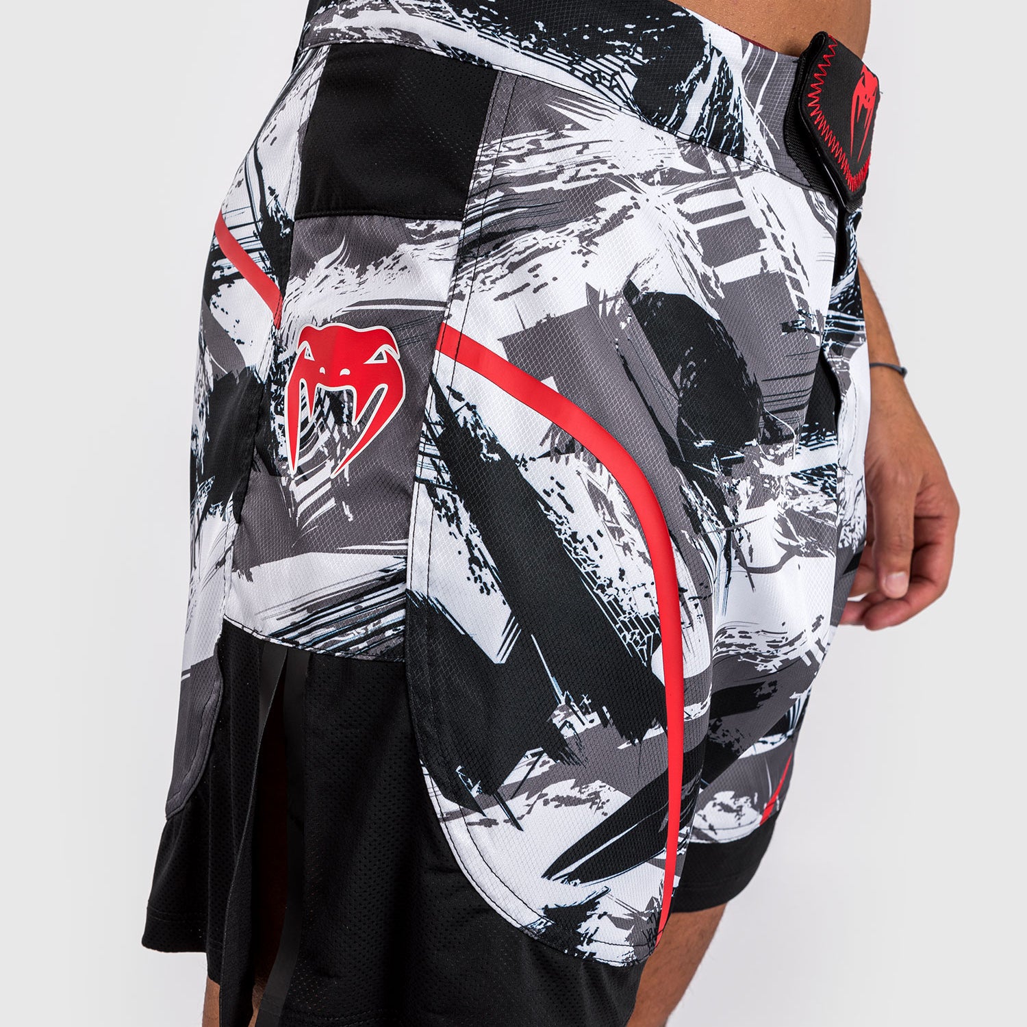 Short de combat Venum Electron 3.0 - Gris/Rouge - product-type_Shorts de MMA