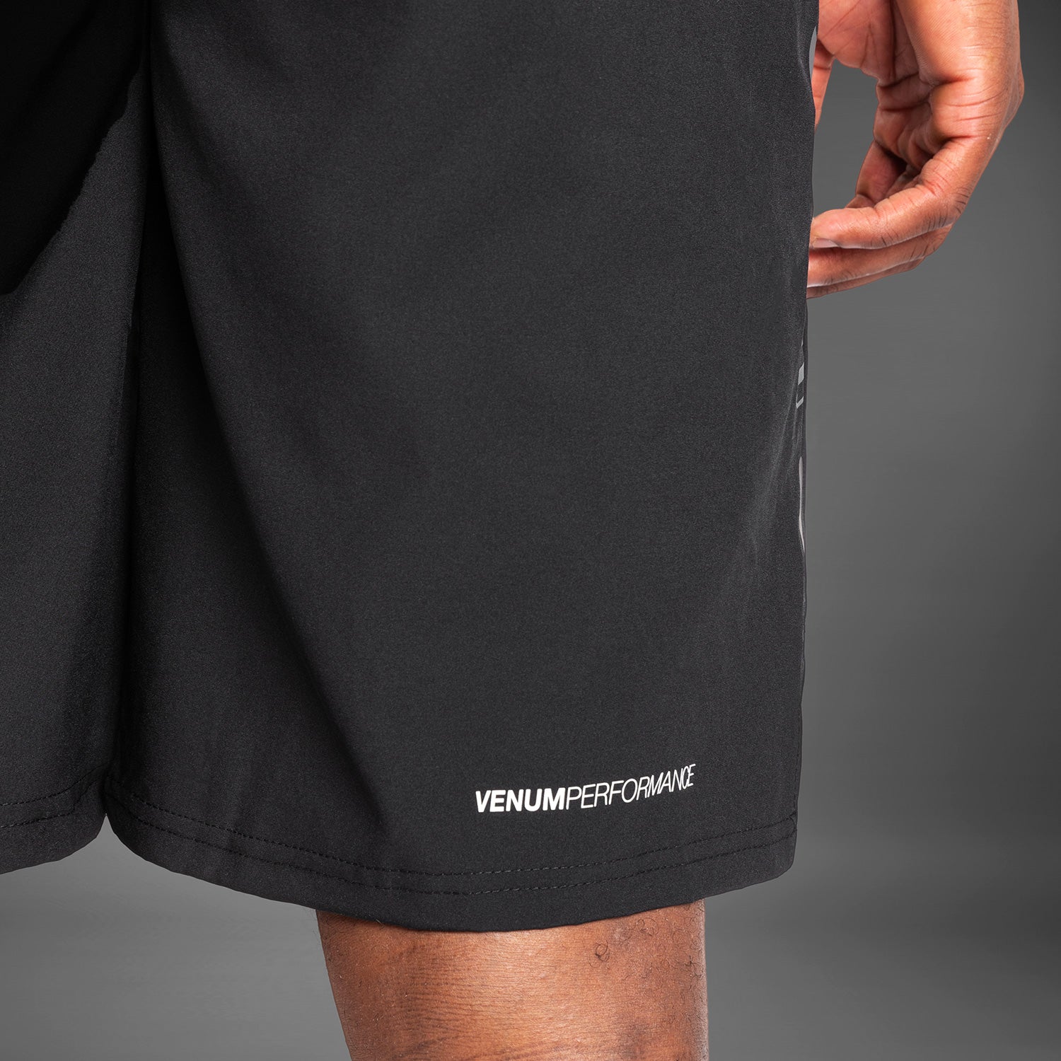 Short de training pour Hommes Venum Tempest - Noir/Gris - product-type_Shorts de training