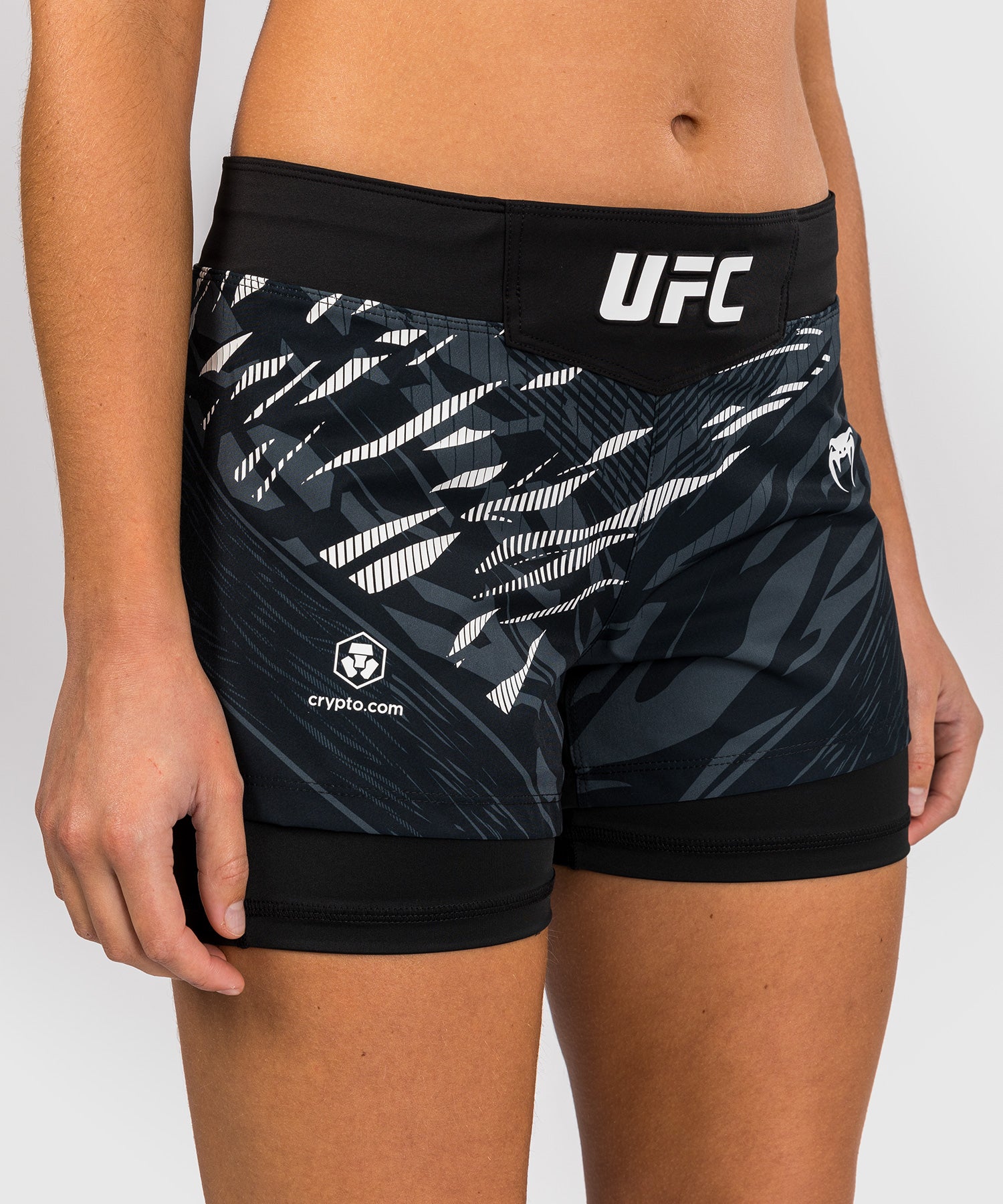 Shorts de Combat pour Femmes UFC Fusion by Venum Authentic Fight Night - Noir - product-type_Shorts de MMA