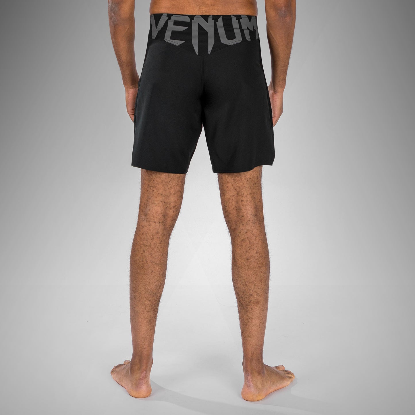 Venum Light 5.0 Short de combat - Noir/Blanc - product-type_Shorts de MMA