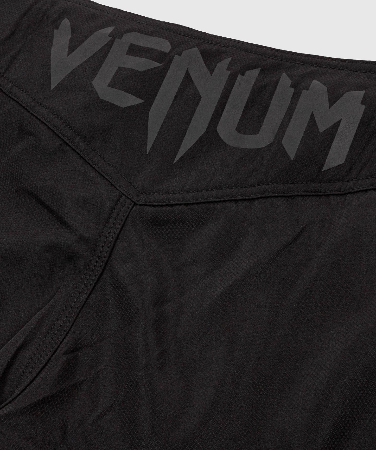 Fightshort Venum Light 3.0 - Noir/Noir - product-type_Shorts de MMA