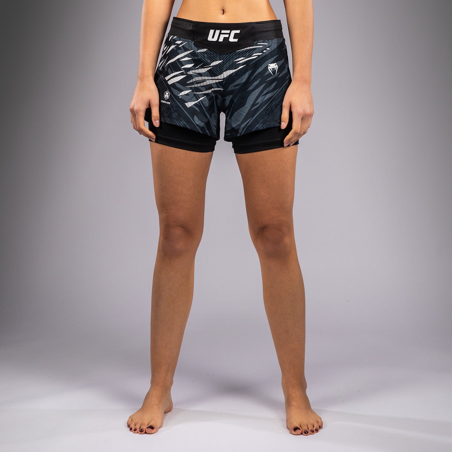 Shorts de Combat pour Femmes UFC Fusion by Venum Authentic Fight Night - Noir - product-type_Shorts de MMA