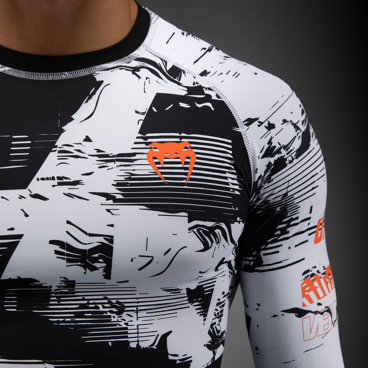 Rashguard manches longues Performance Homme UFC Zenith by Venum Authentic Fight Week - Blanc