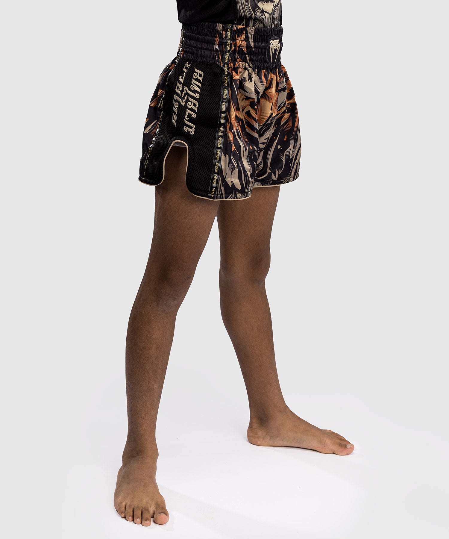 Short Muay Thai Venum Tiger pour Enfants - Noir/Orange Néon - product-type_Shorts de Muay Thai