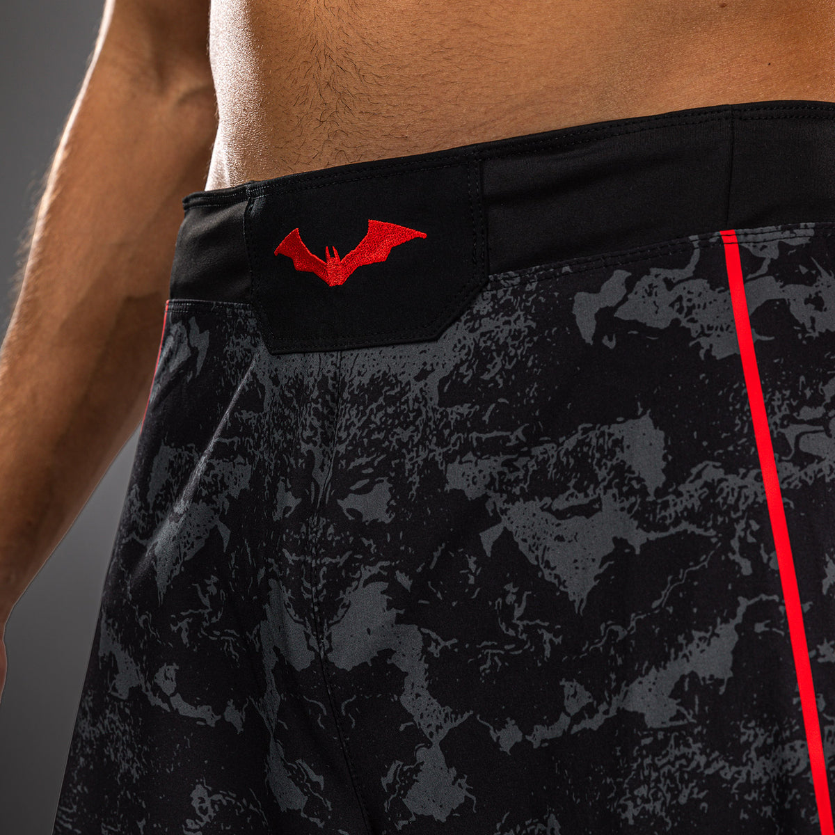 Short de Combat Venum x Batman - Noir/Gris/Rouge