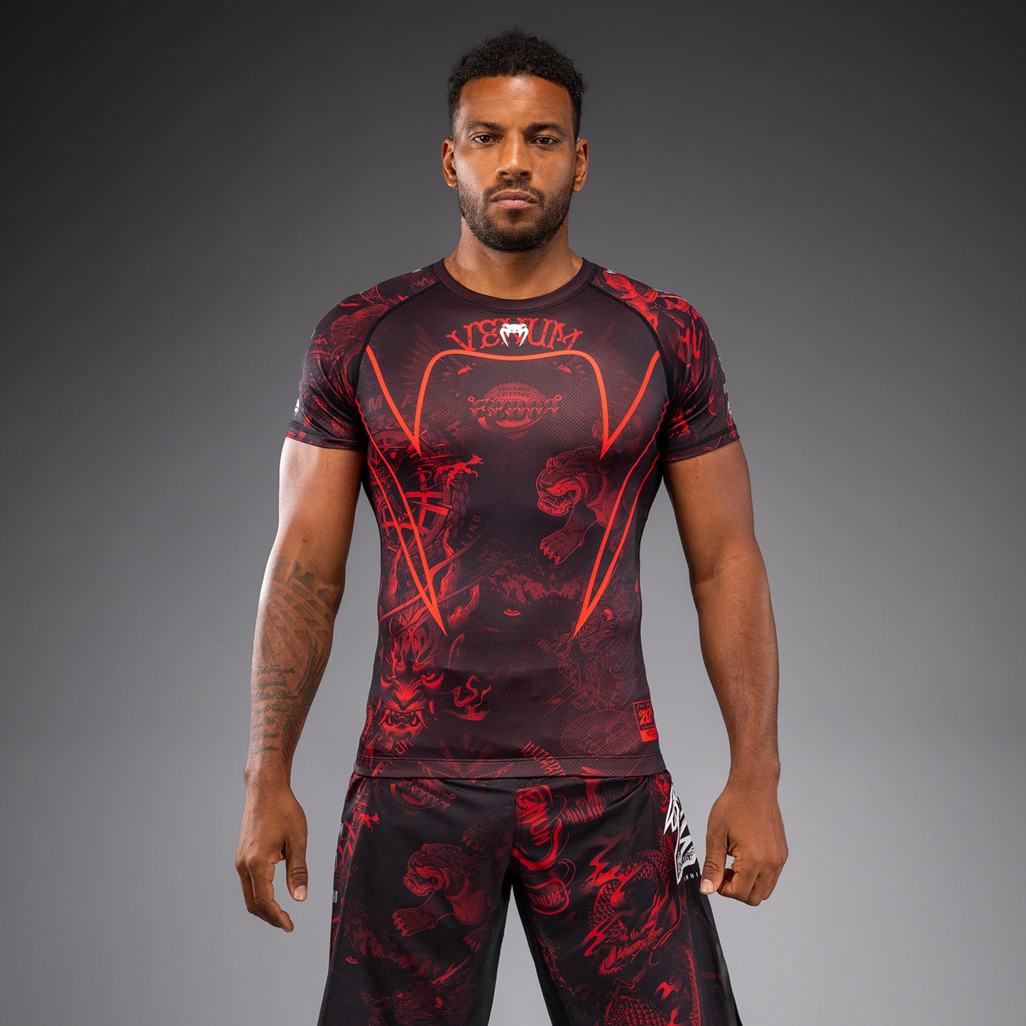 Rashguard à Manches Courtes Venum 20th Anniversary - Noir/Rouge - product-type_T-Shirts de Compression