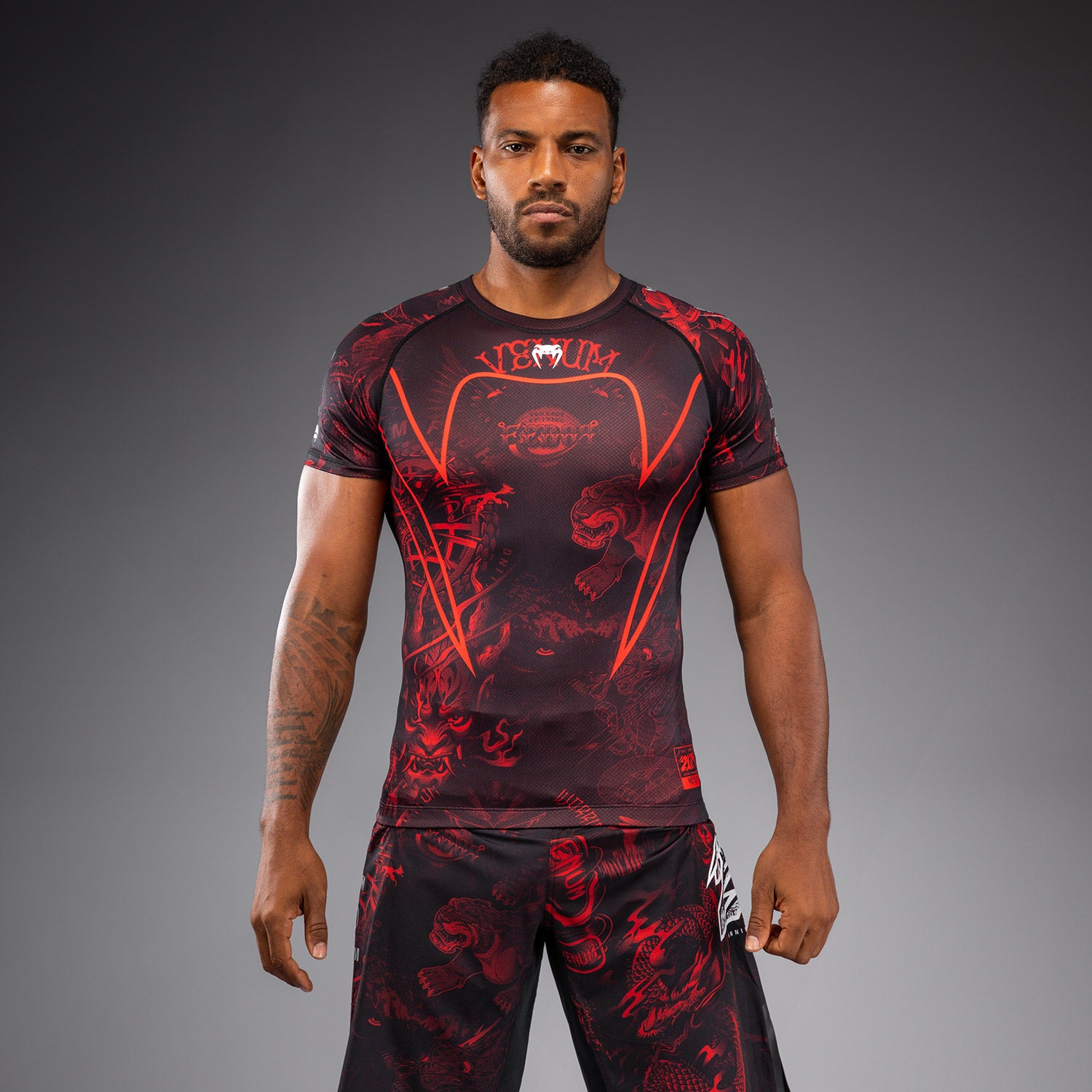 Rashguard à Manches Courtes Venum 20th Anniversary - Noir/Rouge - product-type_T-Shirts de Compression
