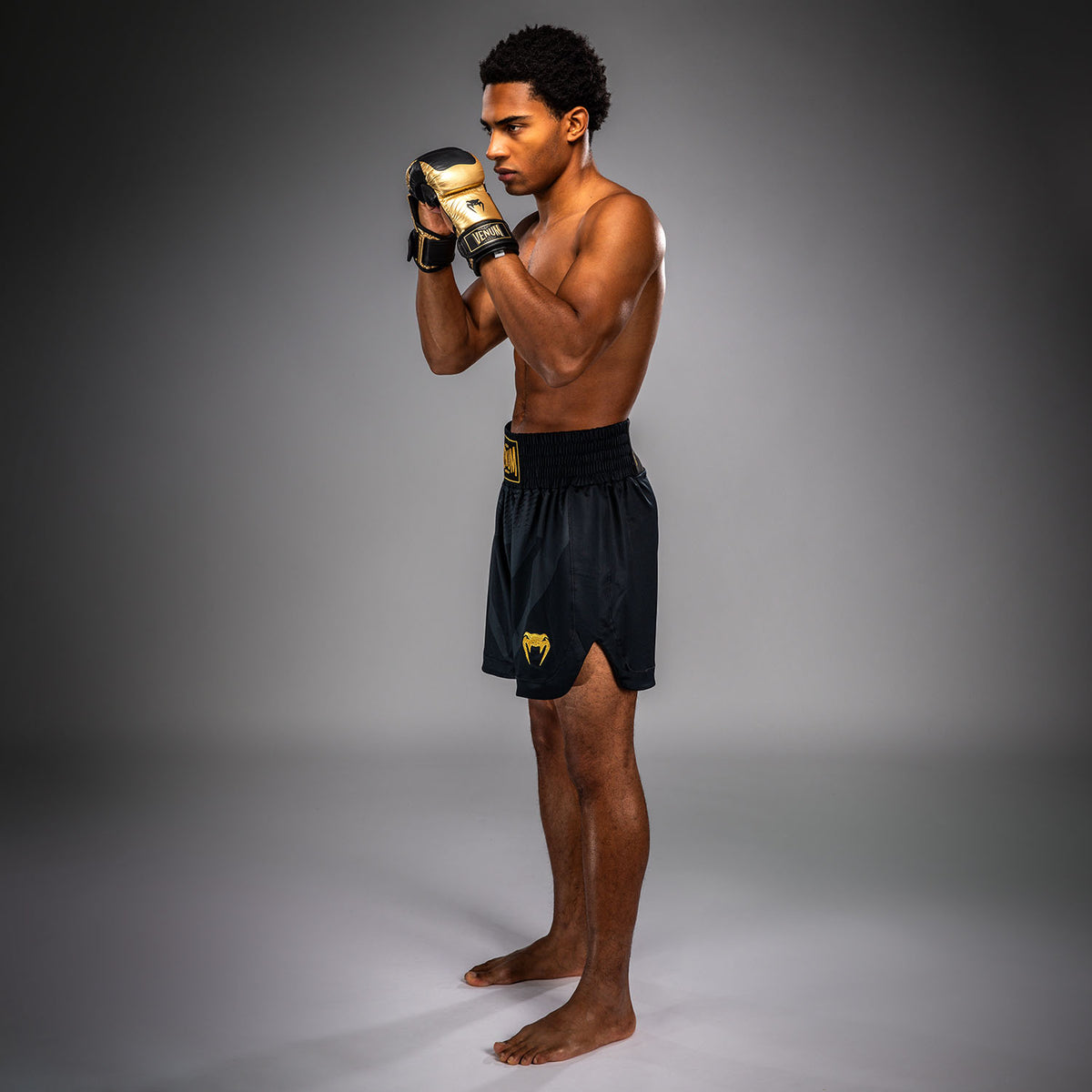 Short de boxe Venum Attack - Noir/Or
