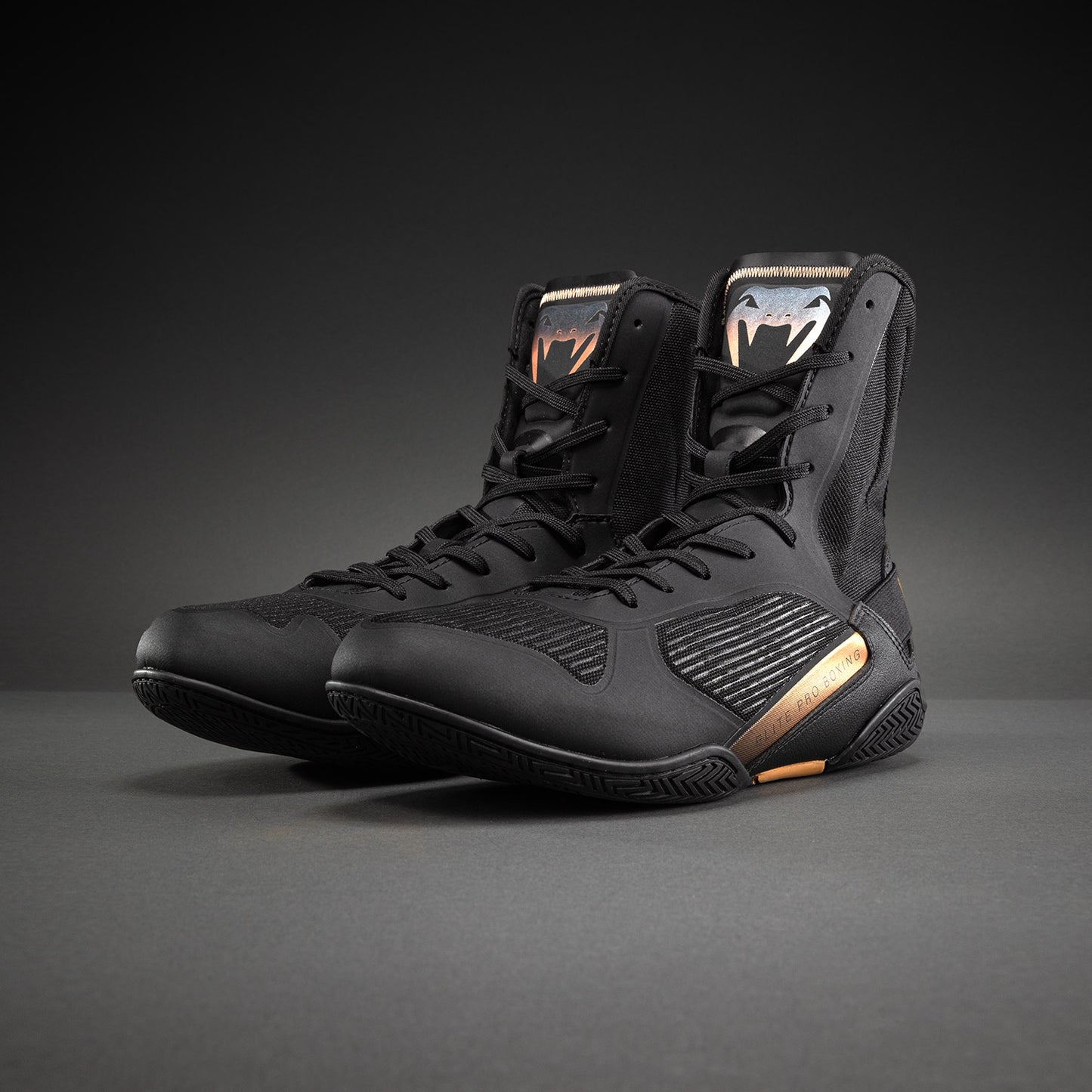 Chaussures de Boxe Venum Elite Neo – Noir/Or