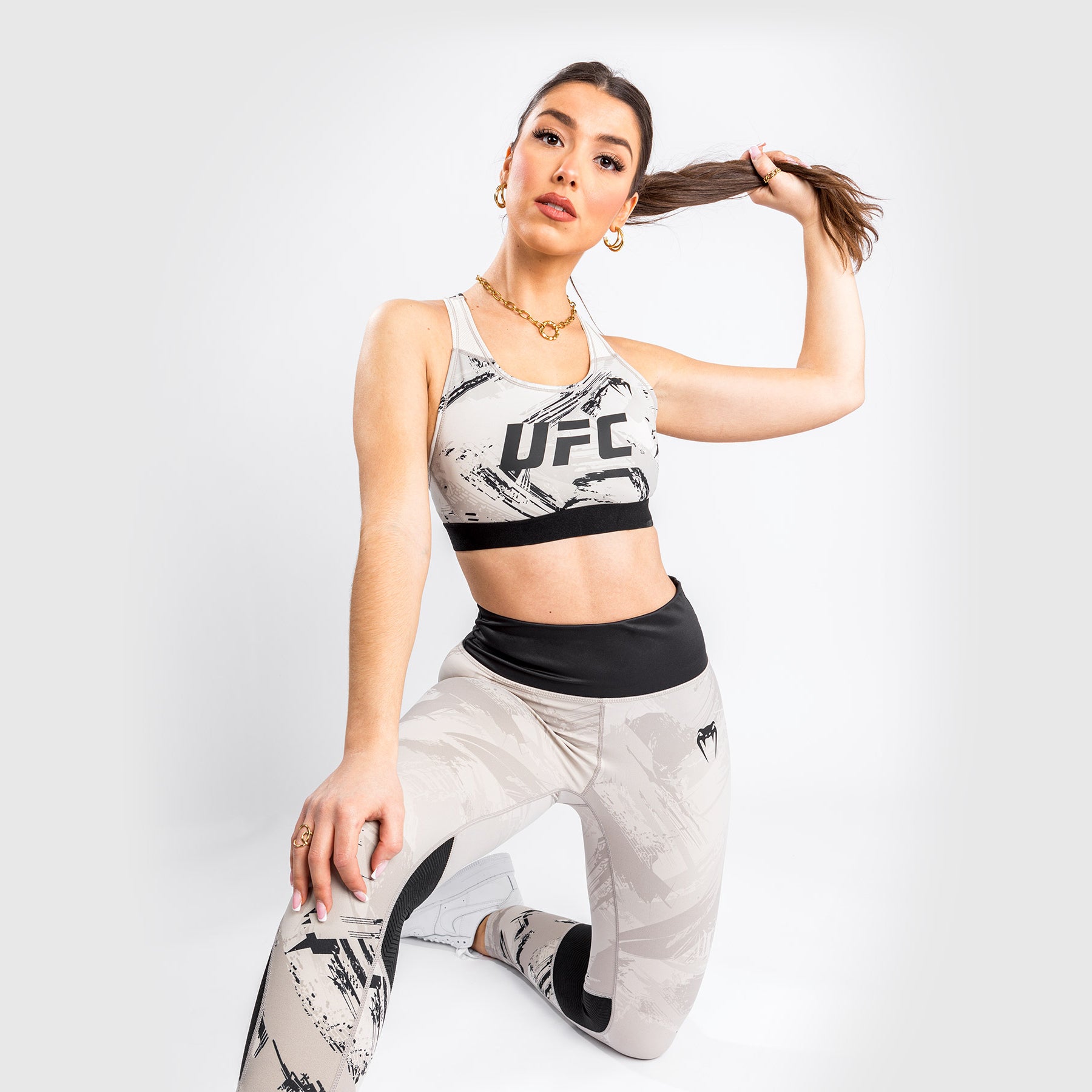 Brassière de Sport Venum UFC Authentic Fight Week 2.0 - Sable/Noir - product-type_Brassières de sport