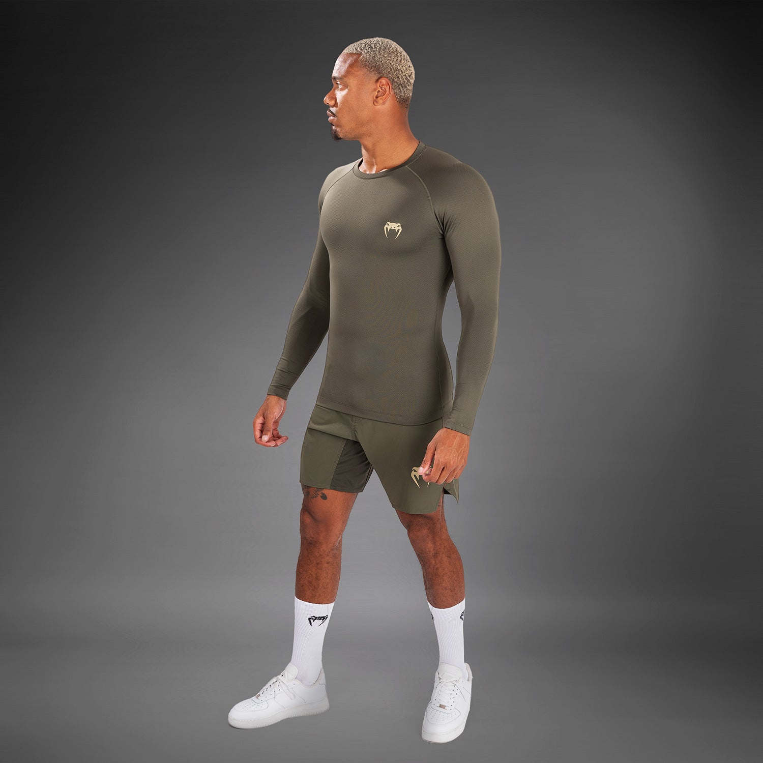 Rashguard à manches longues pour hommes Venum Contender - Kaki - product-type_T-Shirts de Compression