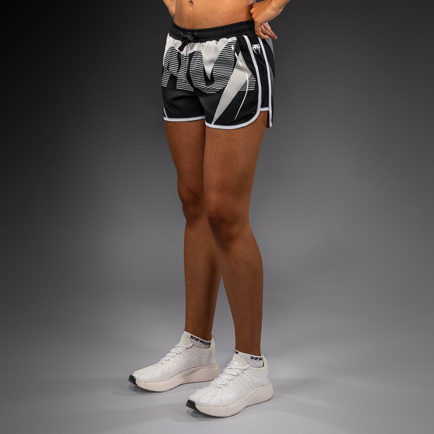 Short d’Entraînement Femme Venum Adrenaline – Noir/Ivoire - product-type_Shorts de training