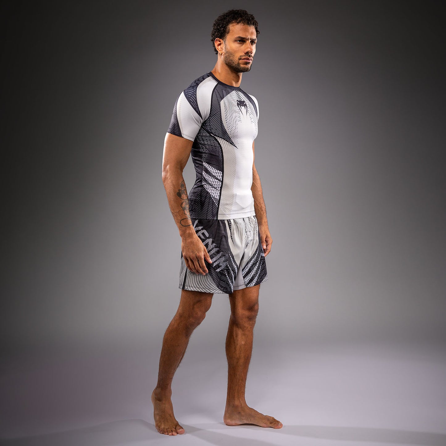 Rashguard à Manches Courtes Venum Galactic 3.0 - Blanc Cassé/Noir