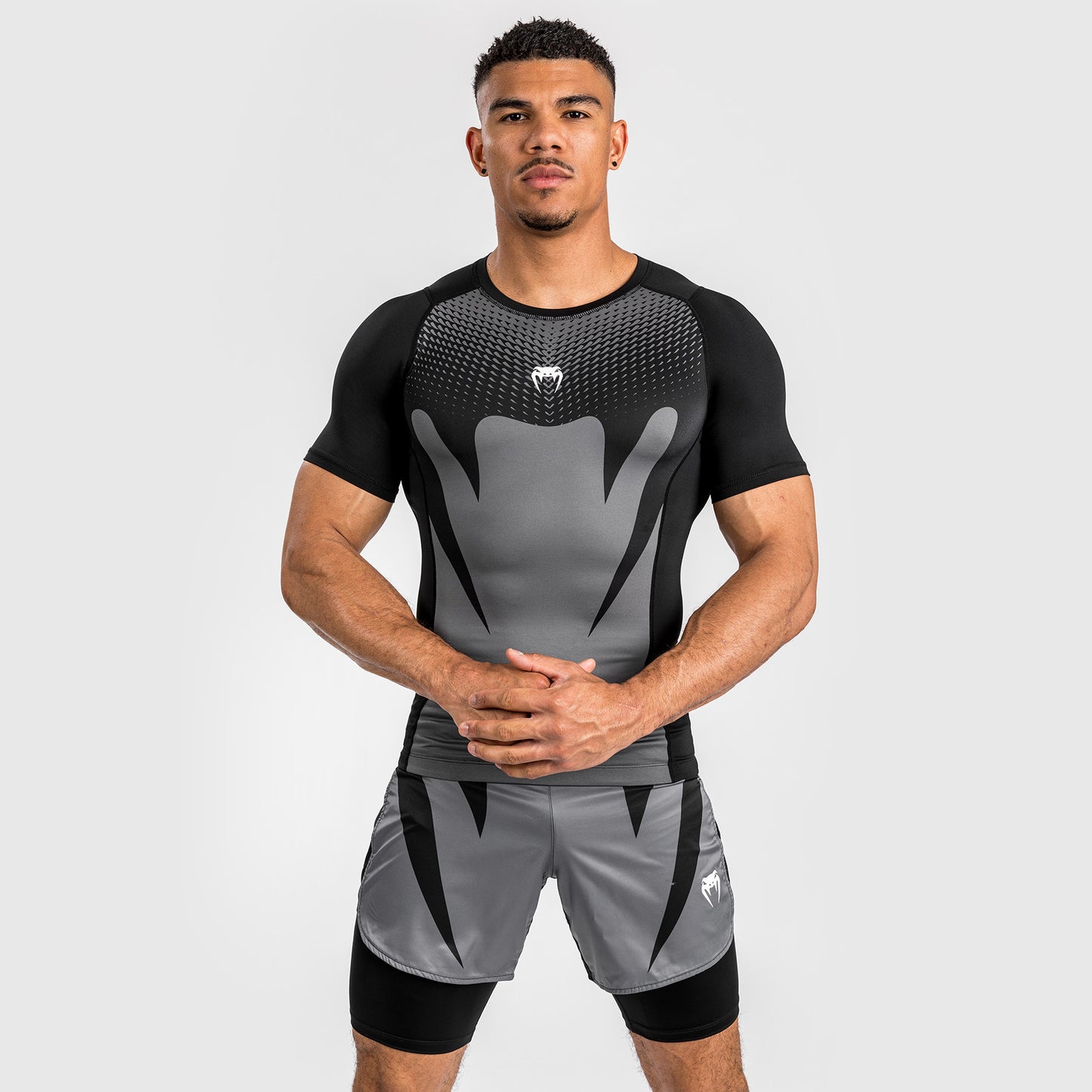Rashguard à Manches courtes pour Hommes Venum Attack - Noir/Gris - product-type_T-Shirts de Compression