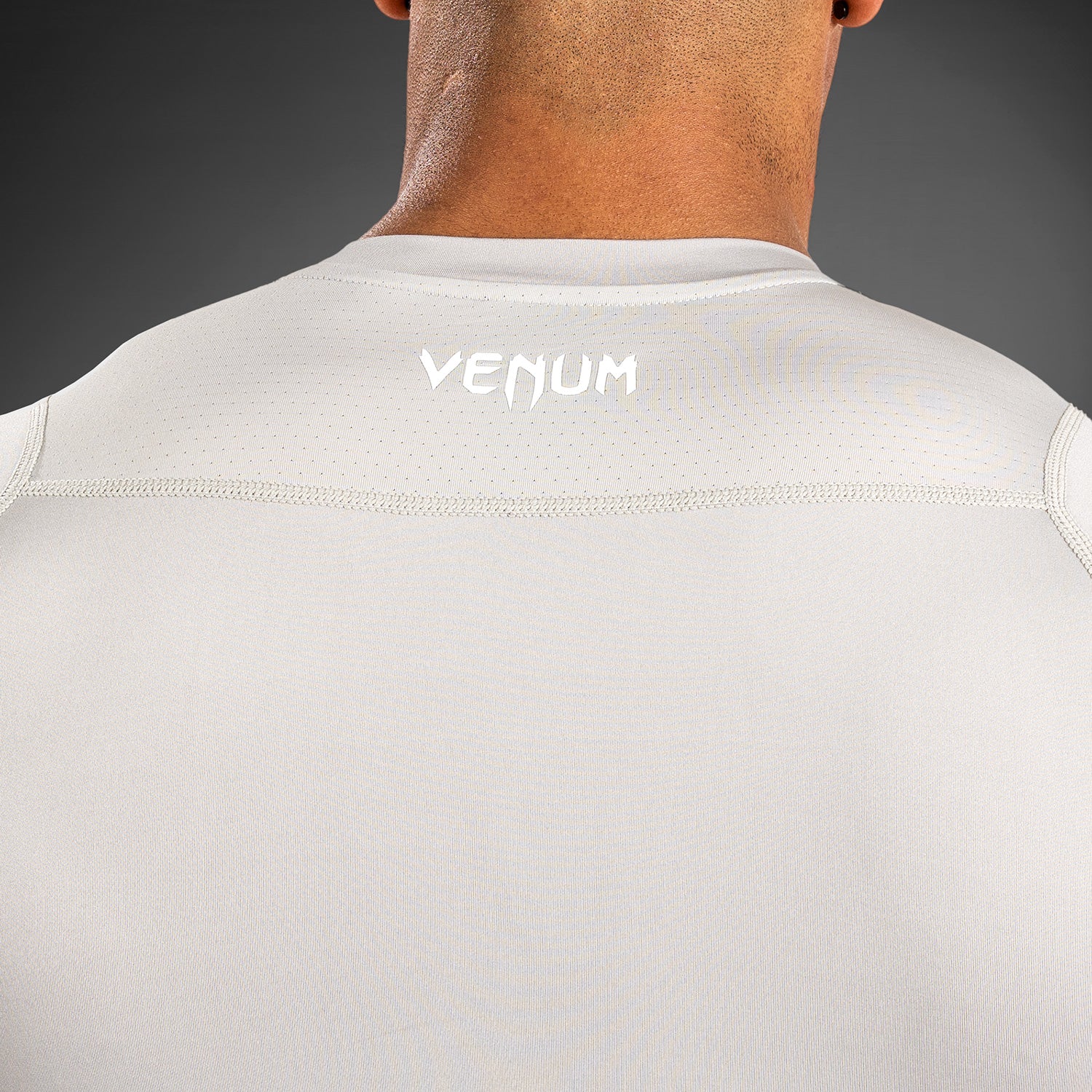 Rashguard à Manches courtes pour Hommes Venum Attack - Sable - product-type_T-Shirts de Compression