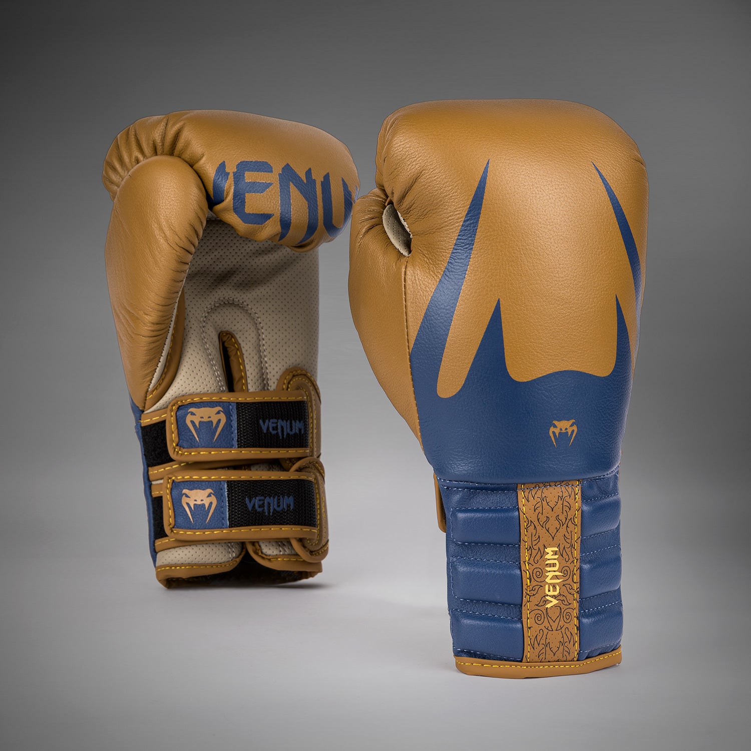 Gants de boxe Venum Reverso - Camel / Bleu Royal - product-type_Gants de boxe
