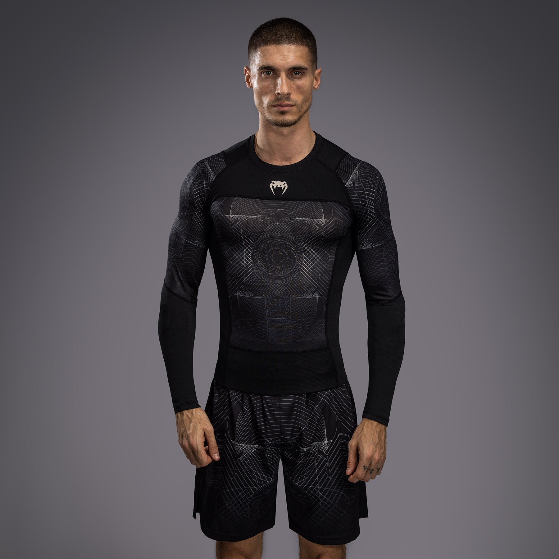 Rashguard à Manches Longues Venum G-Fit Air pour Hommes - Noir Intense/Sable Désert - product-type_T-Shirts de Compression
