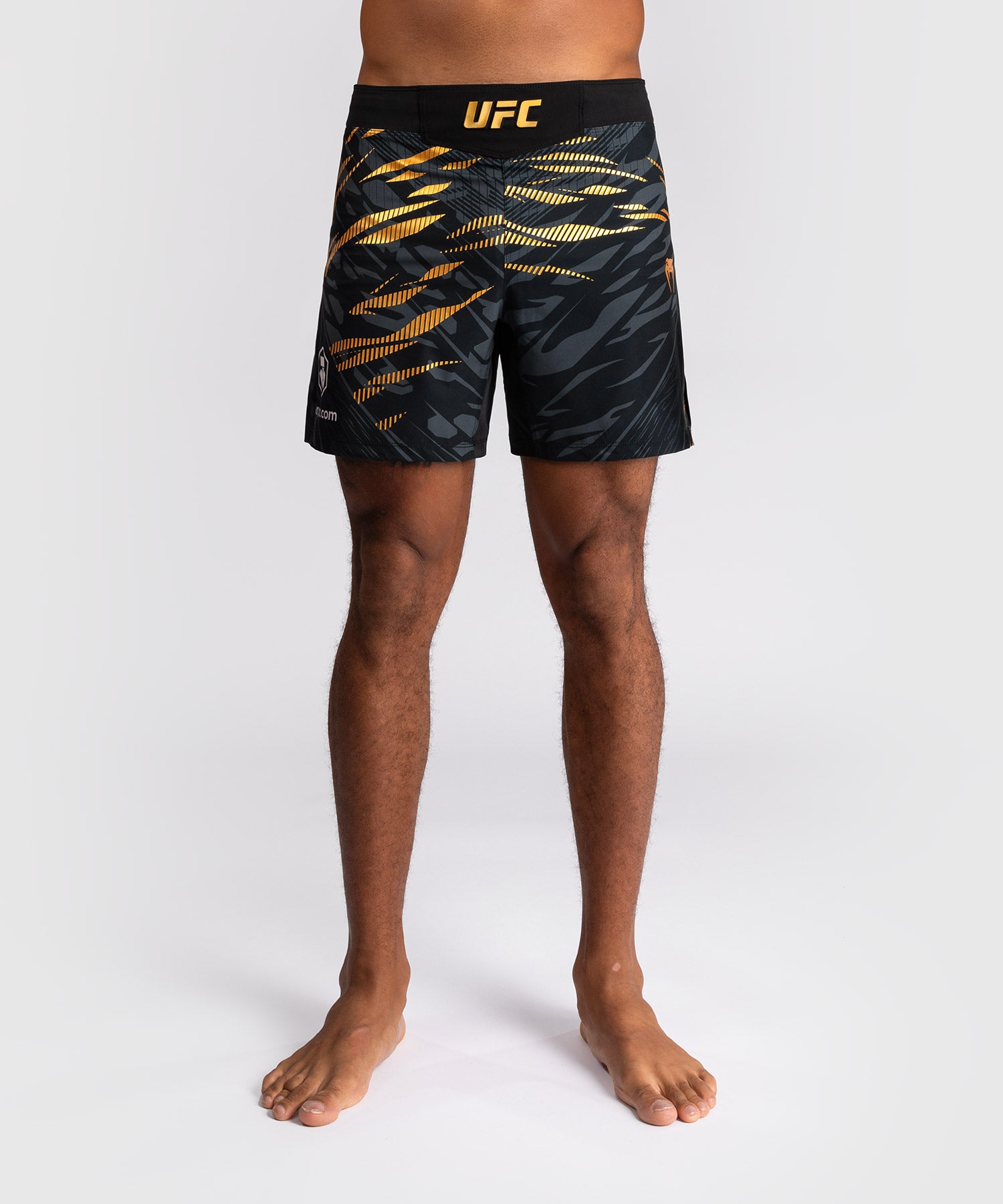 Shorts de Combat pour Hommes UFC Fusion by Venum Authentic Fight Night - Coupe Courte - Champion - product-type_Shorts de MMA