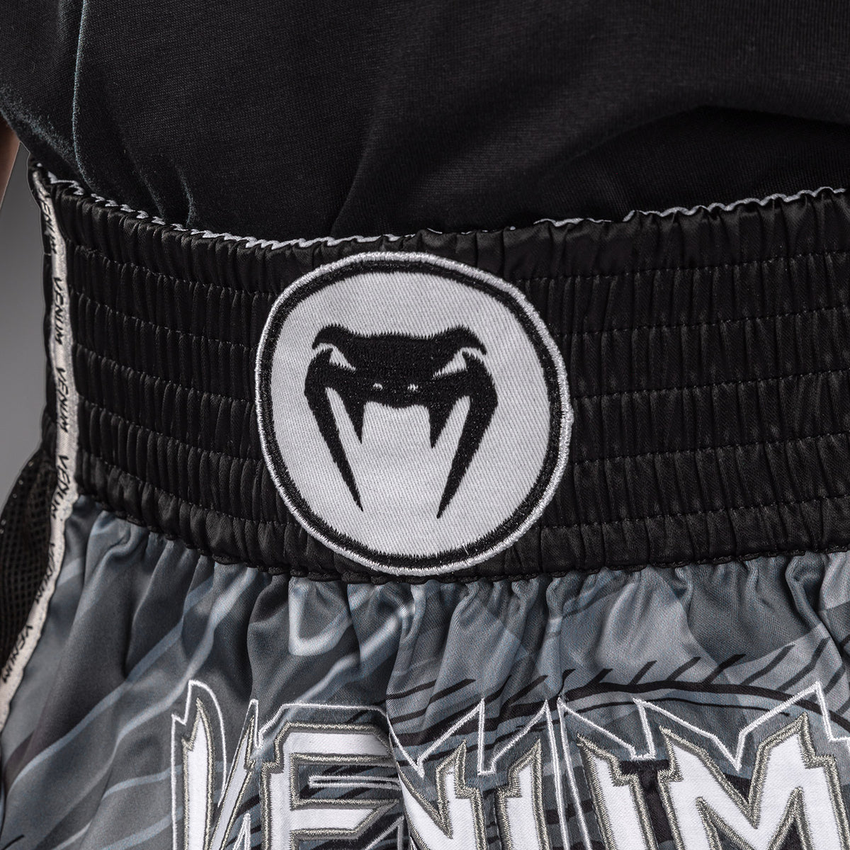 Short de Muay Thai Pour Enfant Venum Crimson Viper 2.0 - Noir/Gris