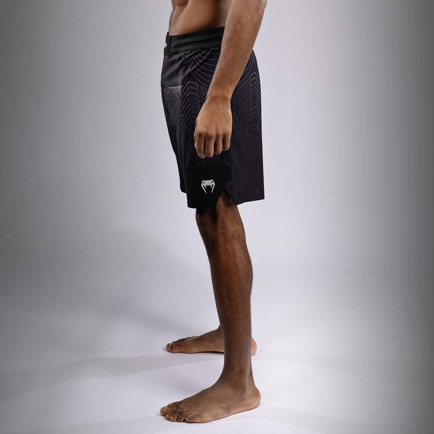 Short de Combat Venum G-Fit Air pour Hommes - Noir Intense/Sable Désert - product-type_Shorts de MMA