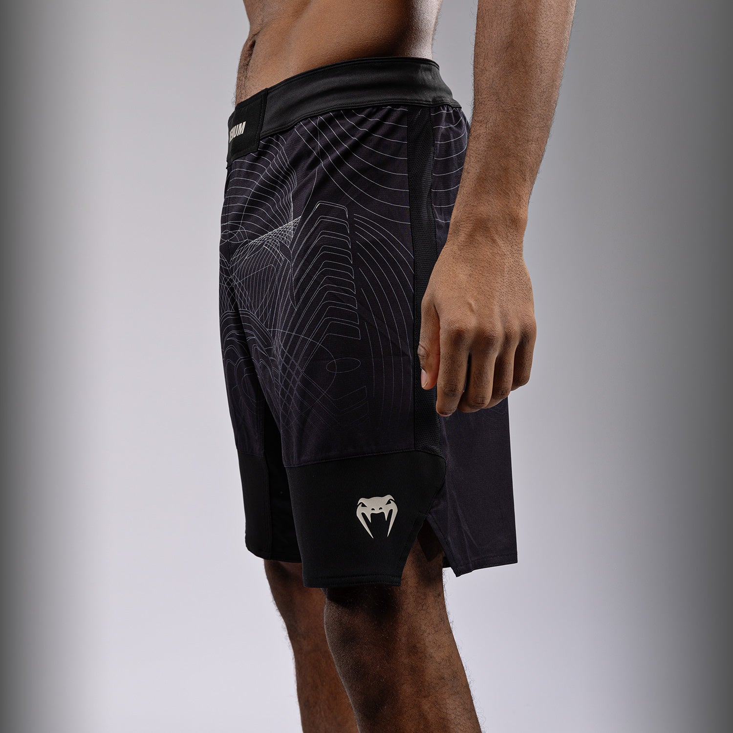 Short de Combat Venum G-Fit Air pour Hommes - Noir Intense/Sable Désert - product-type_Shorts de MMA