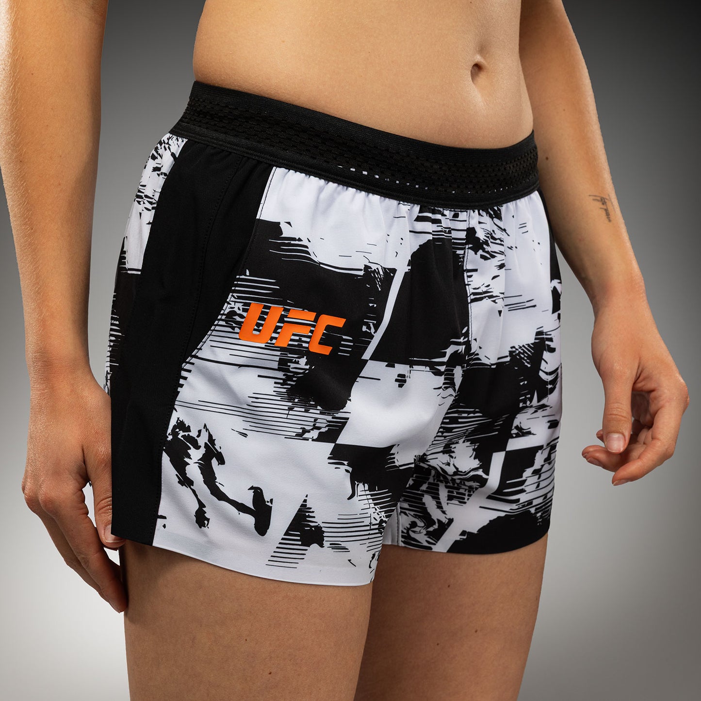 Short Performance Femme Venum UFC Zenith Authentic Fight Week – Blanc