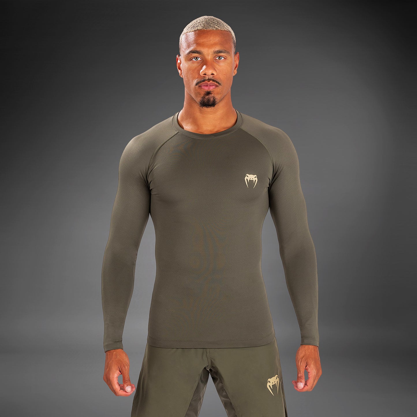 Rashguard à manches longues pour hommes Venum Contender - Kaki - product-type_T-Shirts de Compression