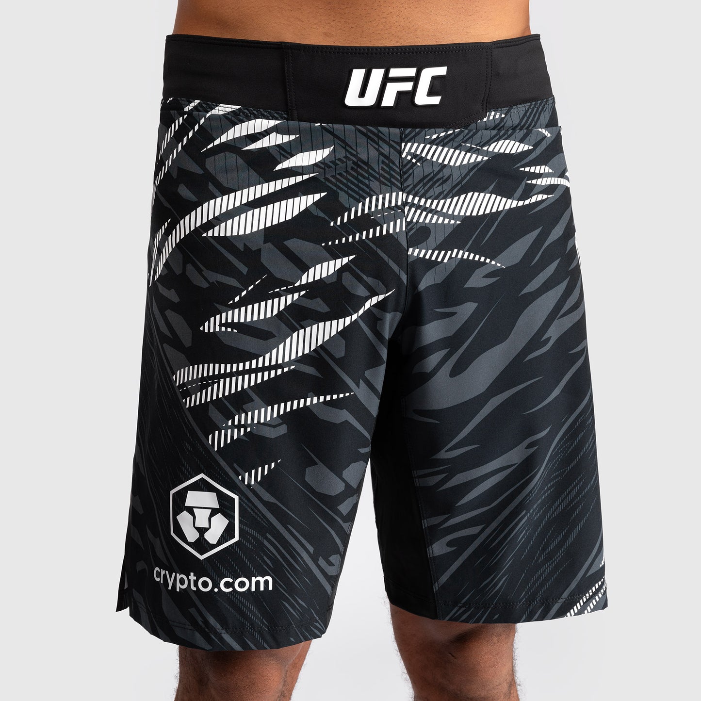 Shorts de Combat pour Hommes UFC Fusion by Venum Personnalisé Authentic Fight Night - Coupe Longue - Noir - product-type_Shorts de MMA