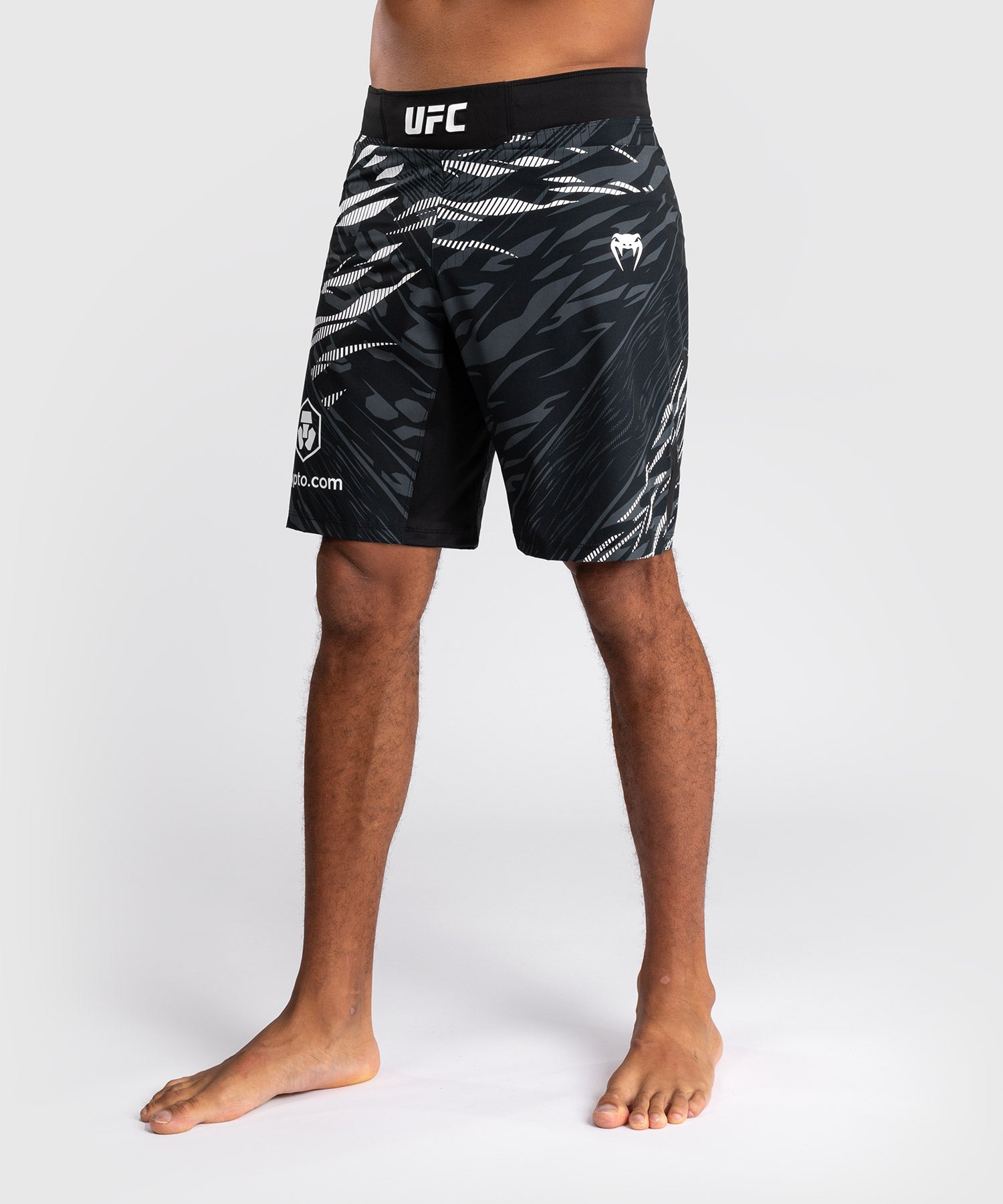 Shorts de Combat pour Hommes UFC Fusion by Venum Authentic Fight Night - Coupe Longue - Noir - product-type_Shorts de MMA