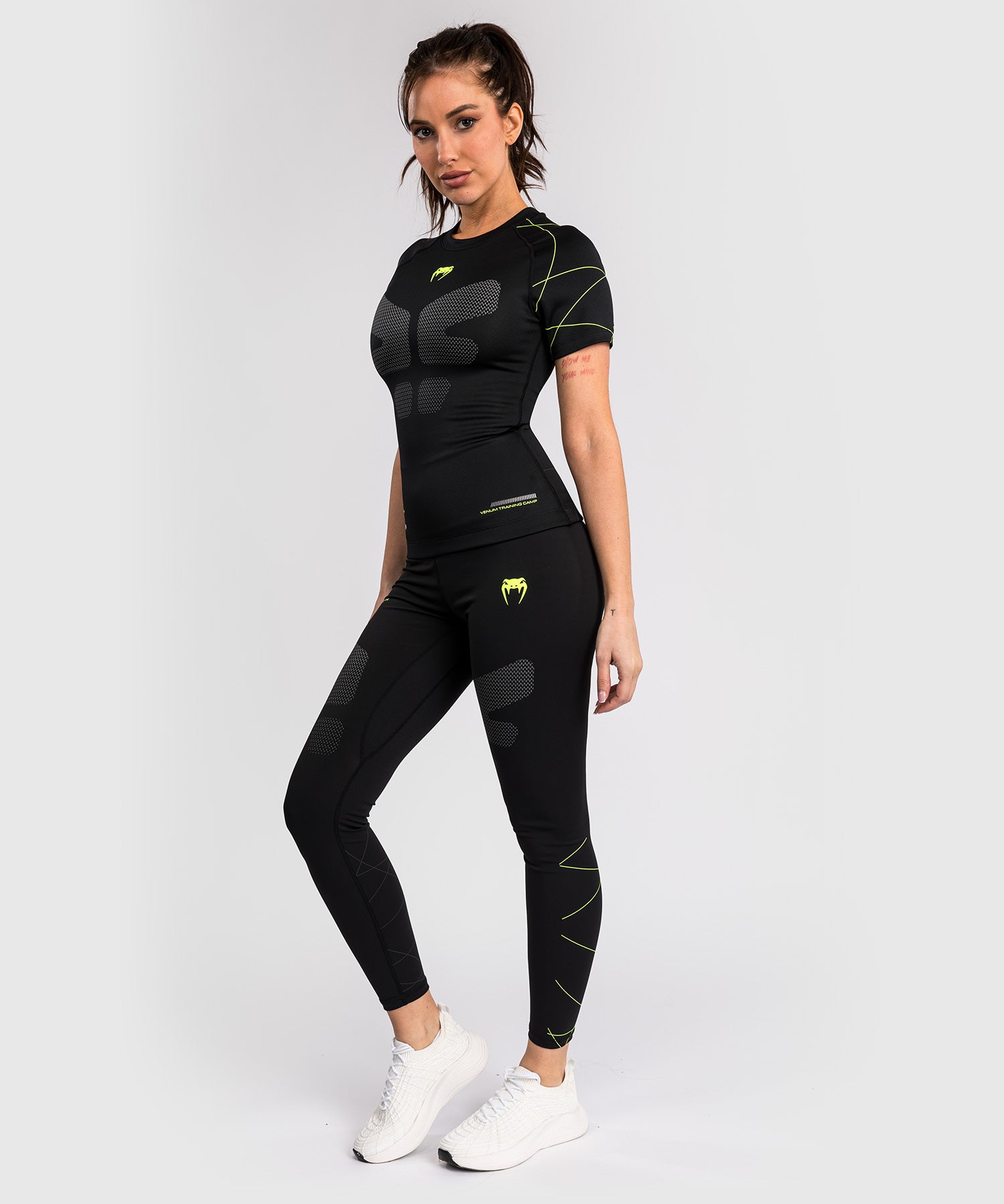 Rashguard Manches Courtes Venum Training Camp 4.0 - Noir/Vert Fluo - product-type_T-Shirts de Compression