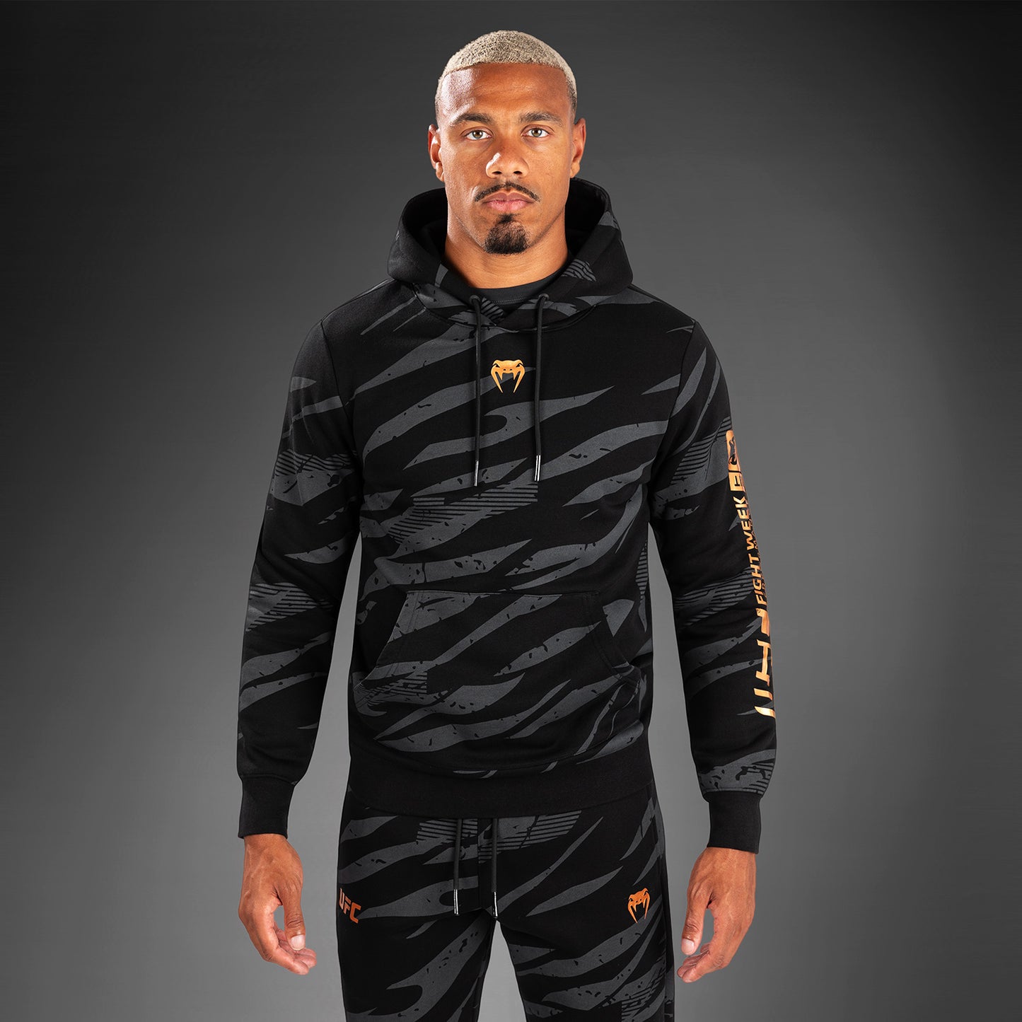 Sweatshirt À Capuche pour Hommes UFC Adrenaline by Venum Fight Week - Urban Camo - product-type_Sweatshirts