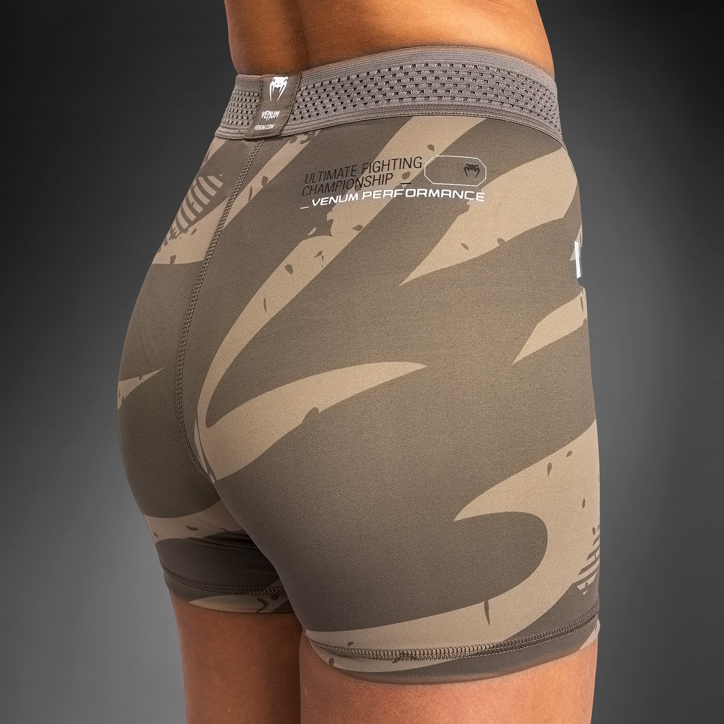 Short de compression pour Femmes UFC Adrenaline by Venum Fight Week - desert Camo - product-type_Shorts de compression