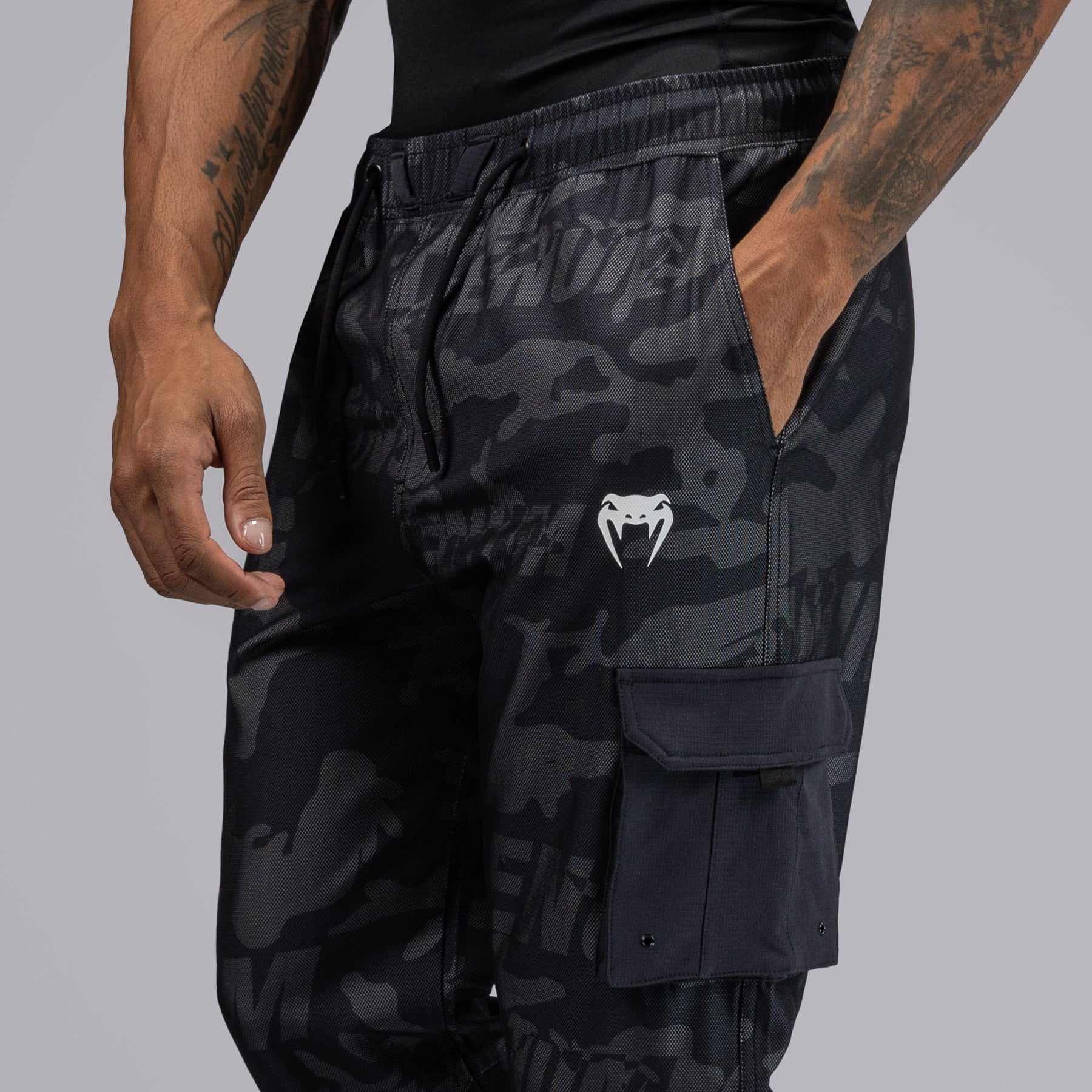 Jogging pour Hommes Venum Trooper - Noir/Charbon - product-type_Pantalons de jogging