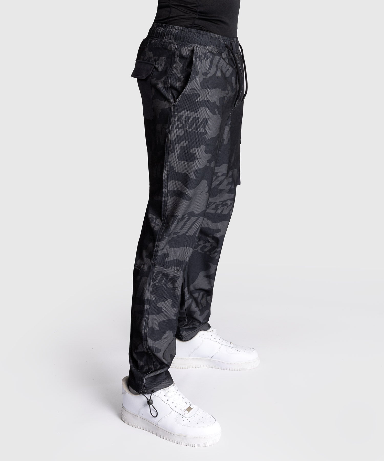 Jogging pour Hommes Venum Trooper - Noir/Charbon - product-type_Pantalons de jogging